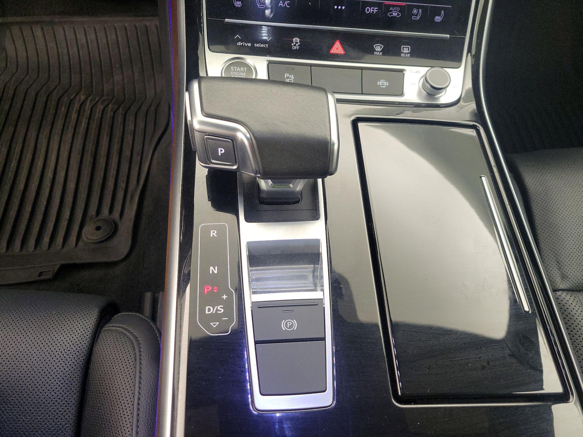 Thumbnail: 2021 Audi A8 - 18