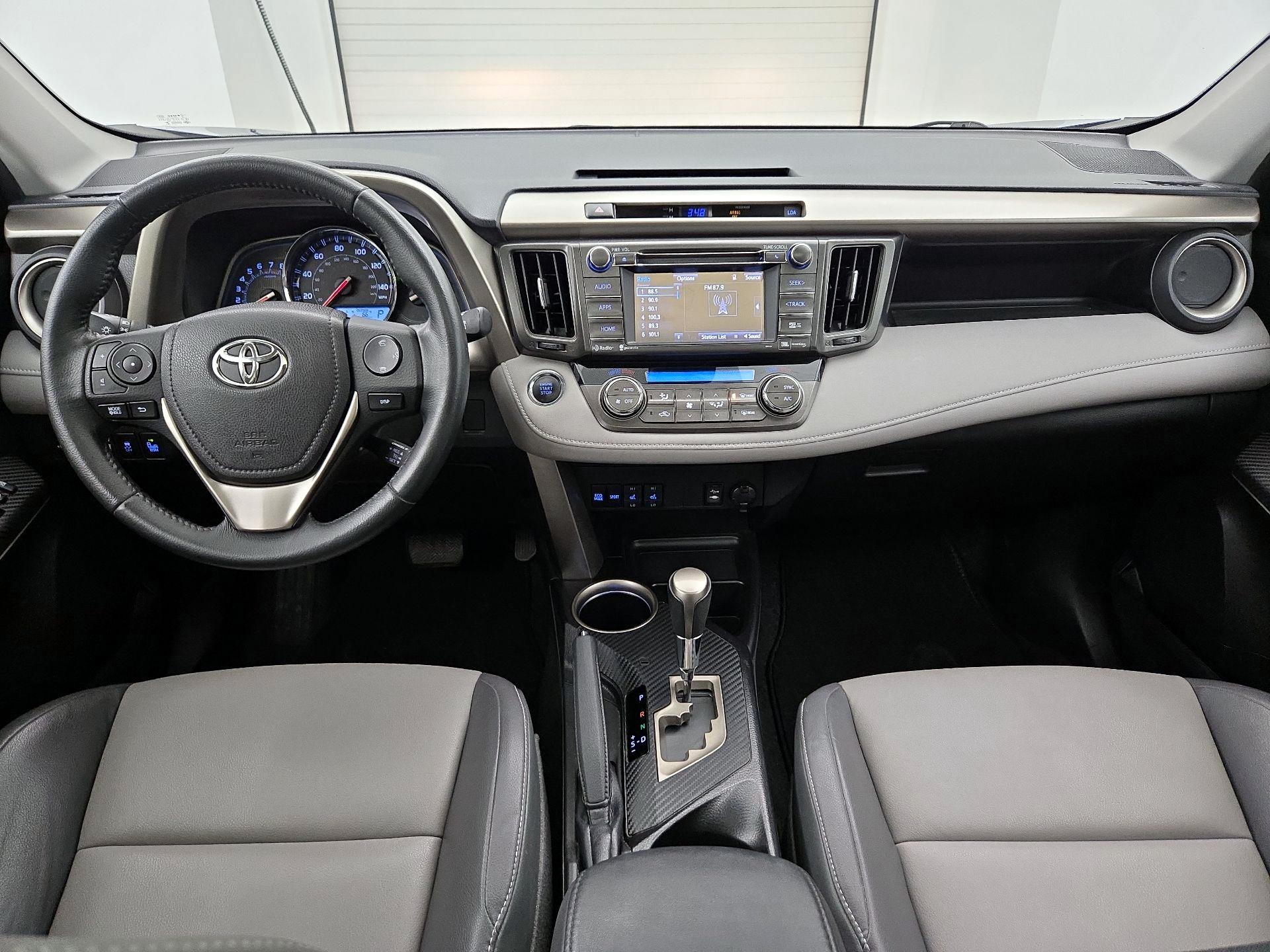Thumbnail: 2015 Toyota RAV4 - 9