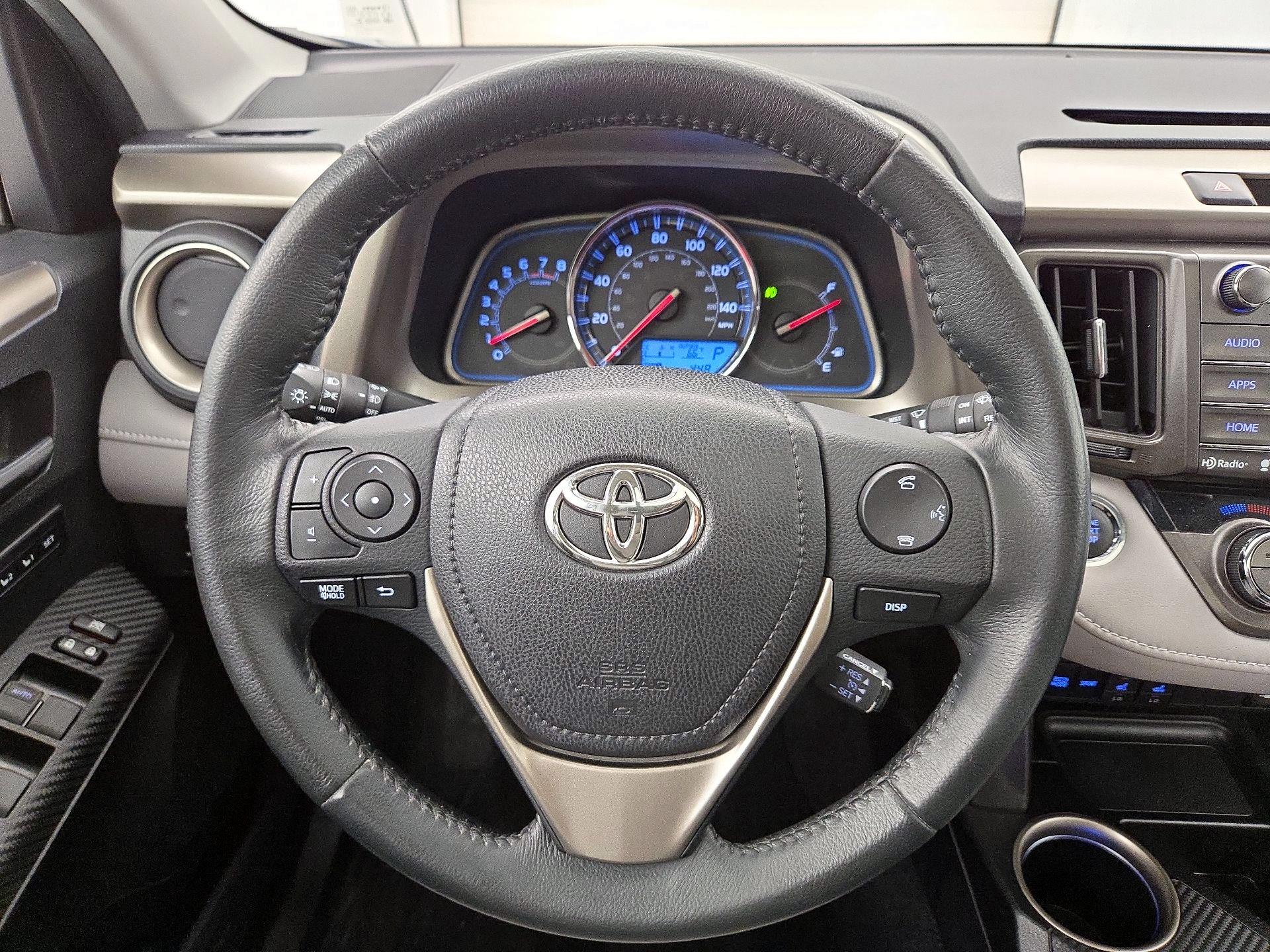 Thumbnail: 2015 Toyota RAV4 - 10