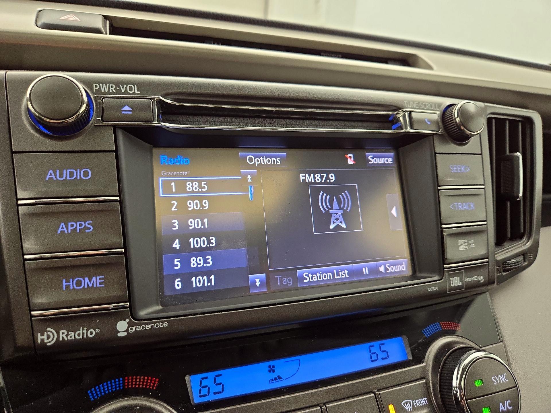 Thumbnail: 2015 Toyota RAV4 - 15