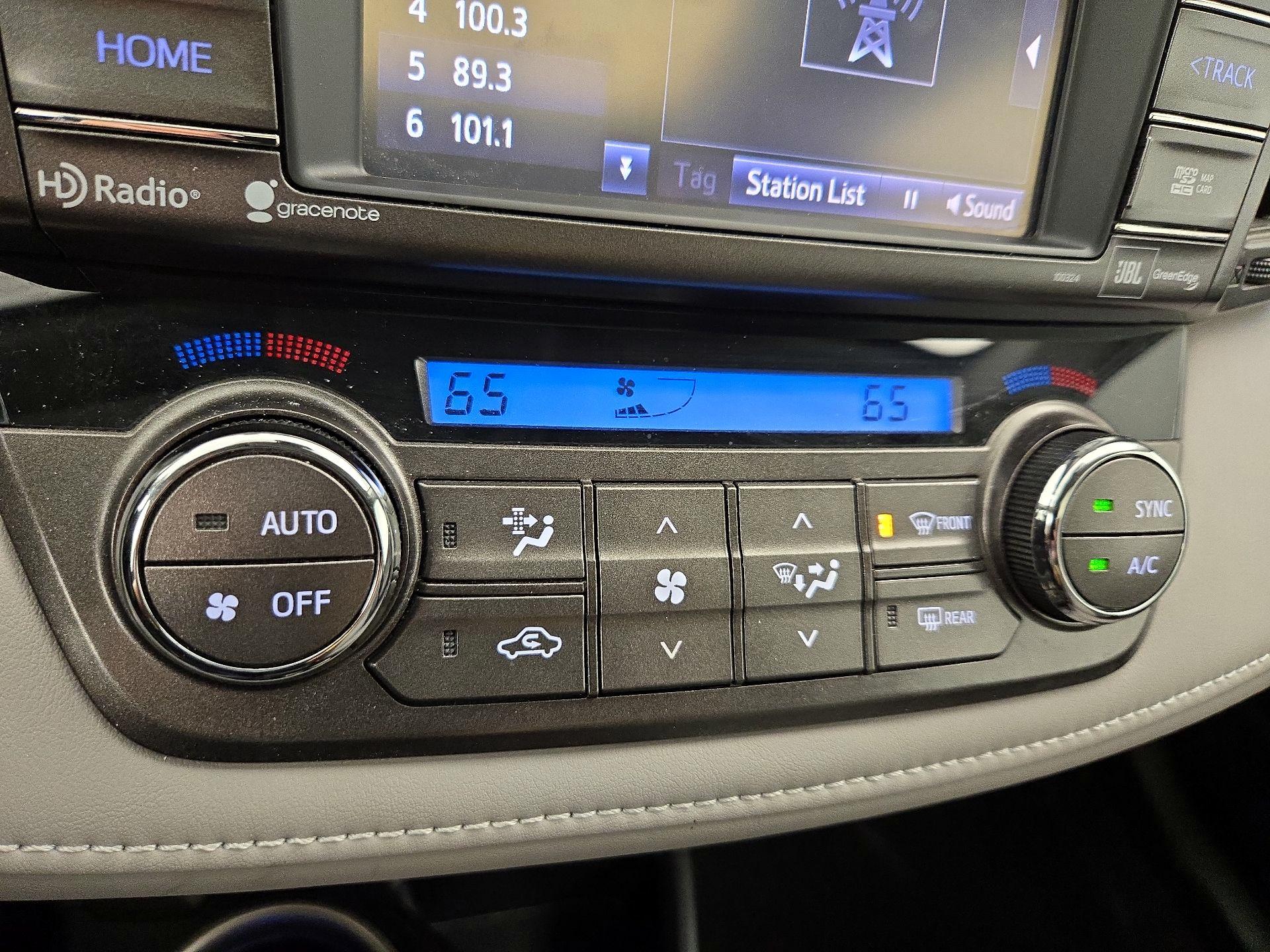Thumbnail: 2015 Toyota RAV4 - 16