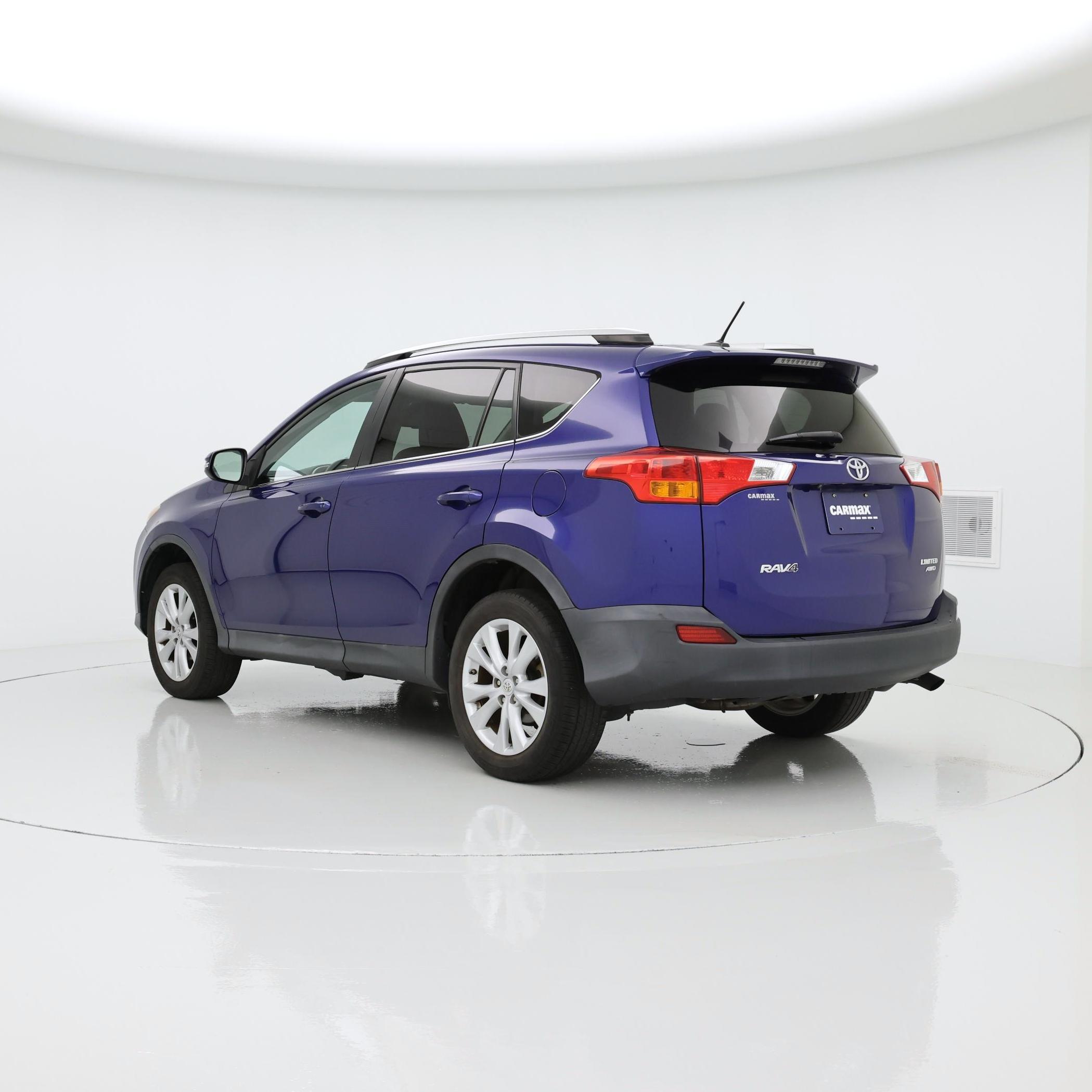 Thumbnail: 2015 Toyota RAV4 - 2