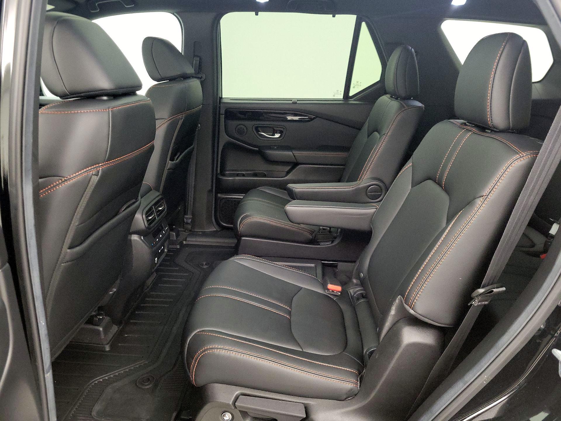 Thumbnail: 2025 Honda Pilot - 20
