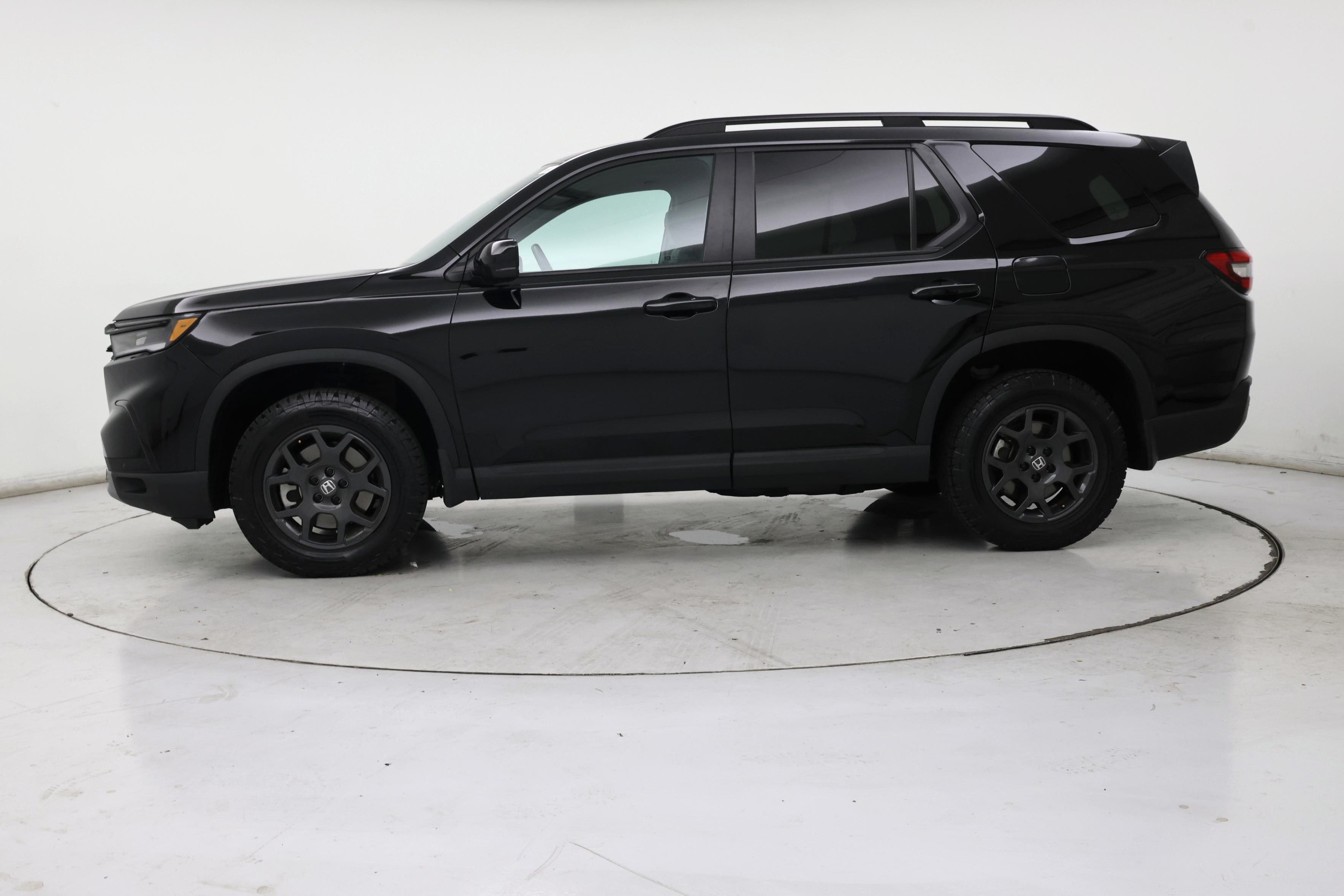 Thumbnail: 2025 Honda Pilot - 3