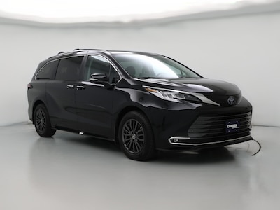 Black 2022 Toyota Sienna Hybrid Limited