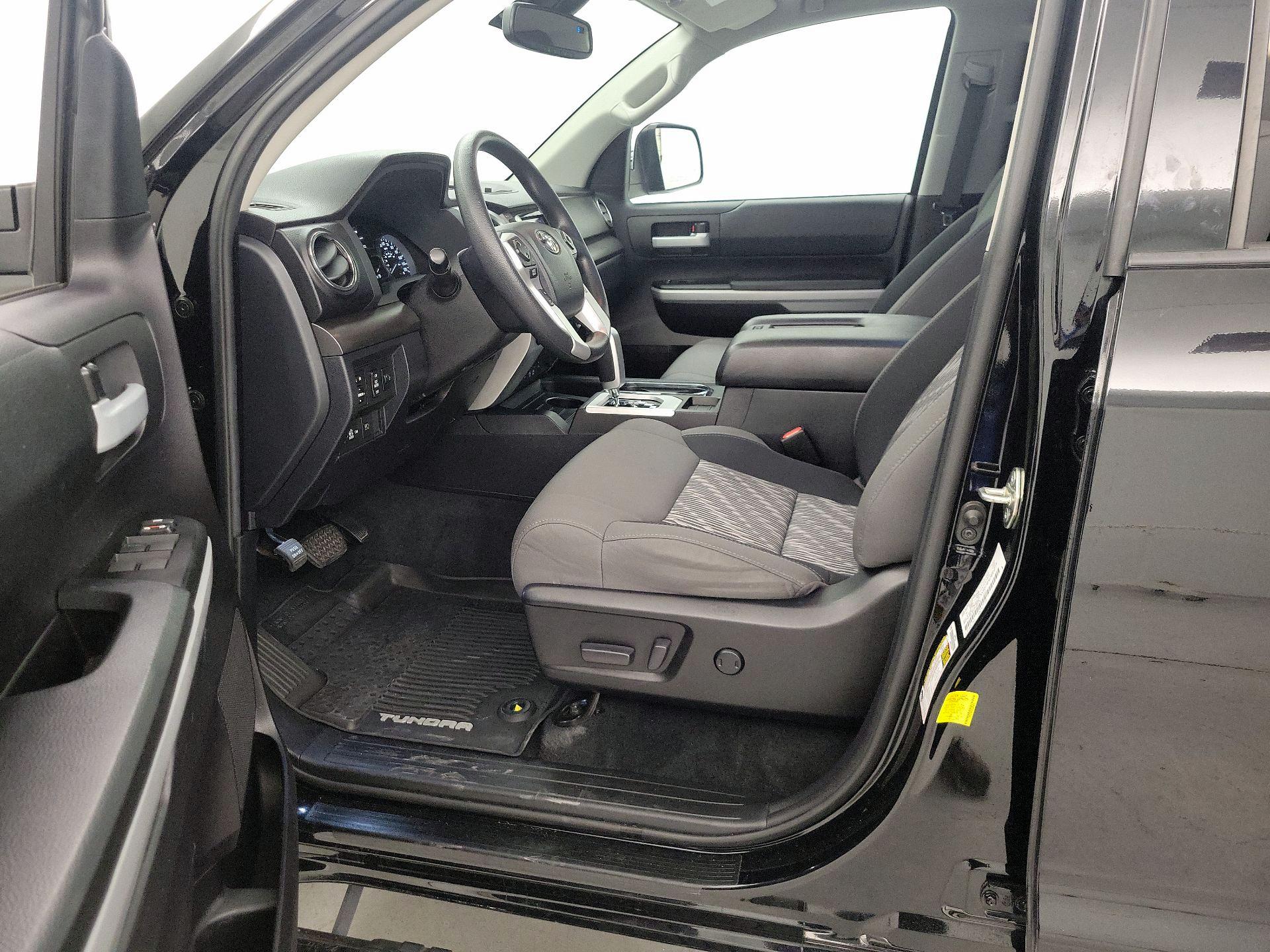 Thumbnail: 2020 Toyota Tundra - 11