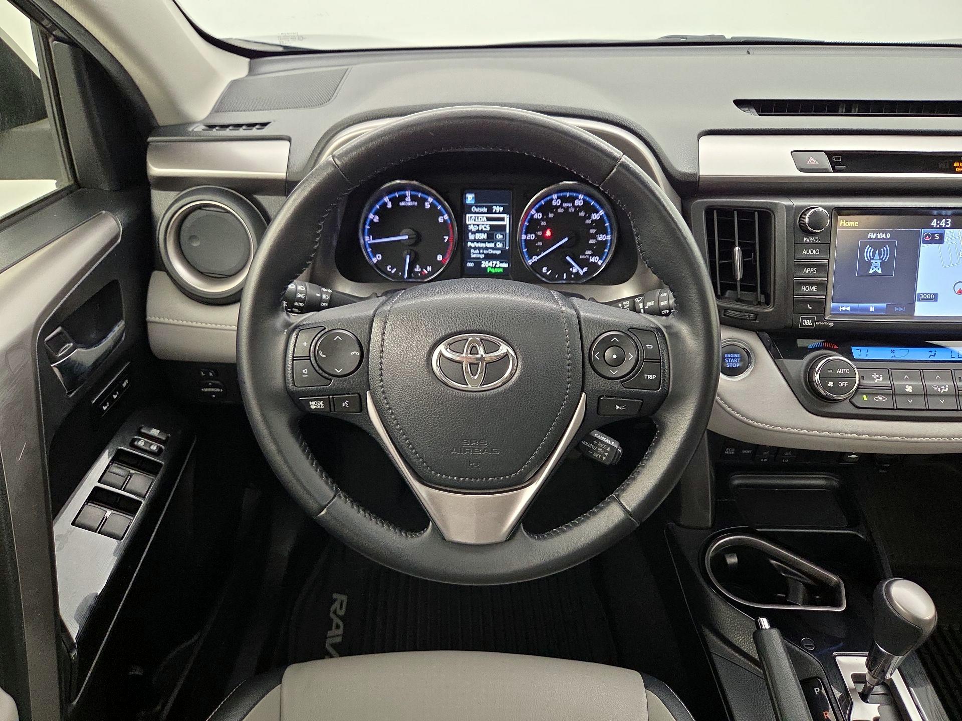 Thumbnail: 2016 Toyota RAV4 - 10