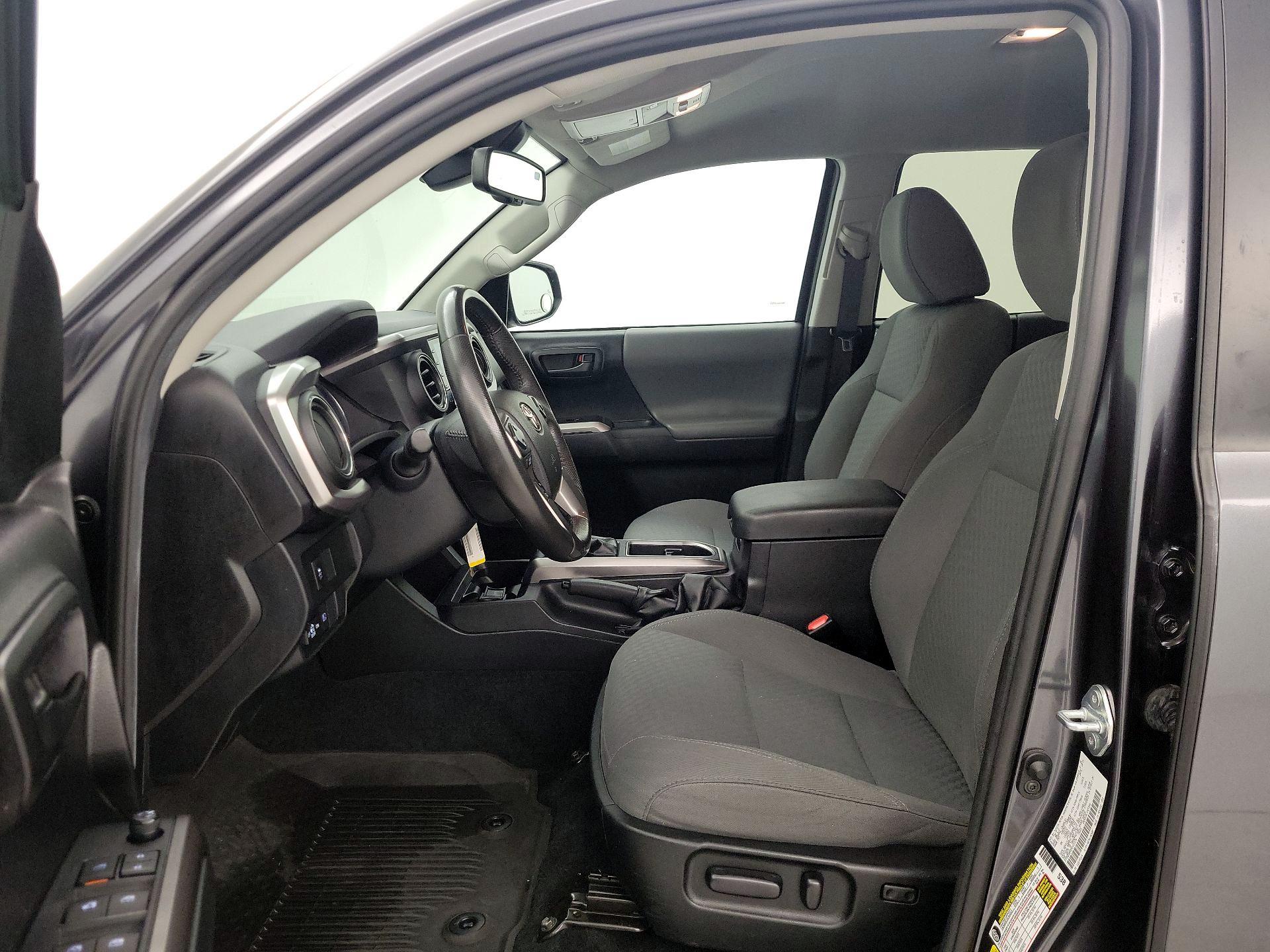 Thumbnail: 2022 Toyota Tacoma - 11