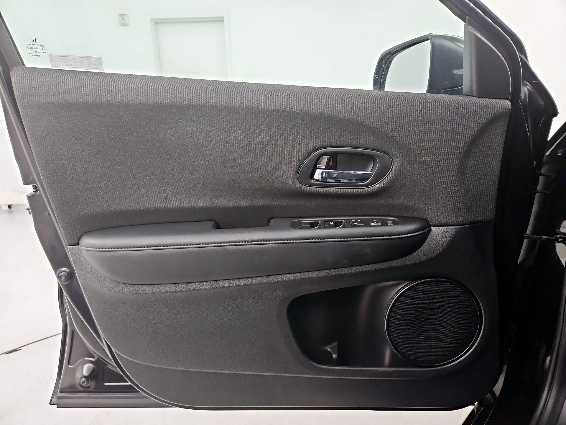 Thumbnail: 2021 Honda HR-V - 12