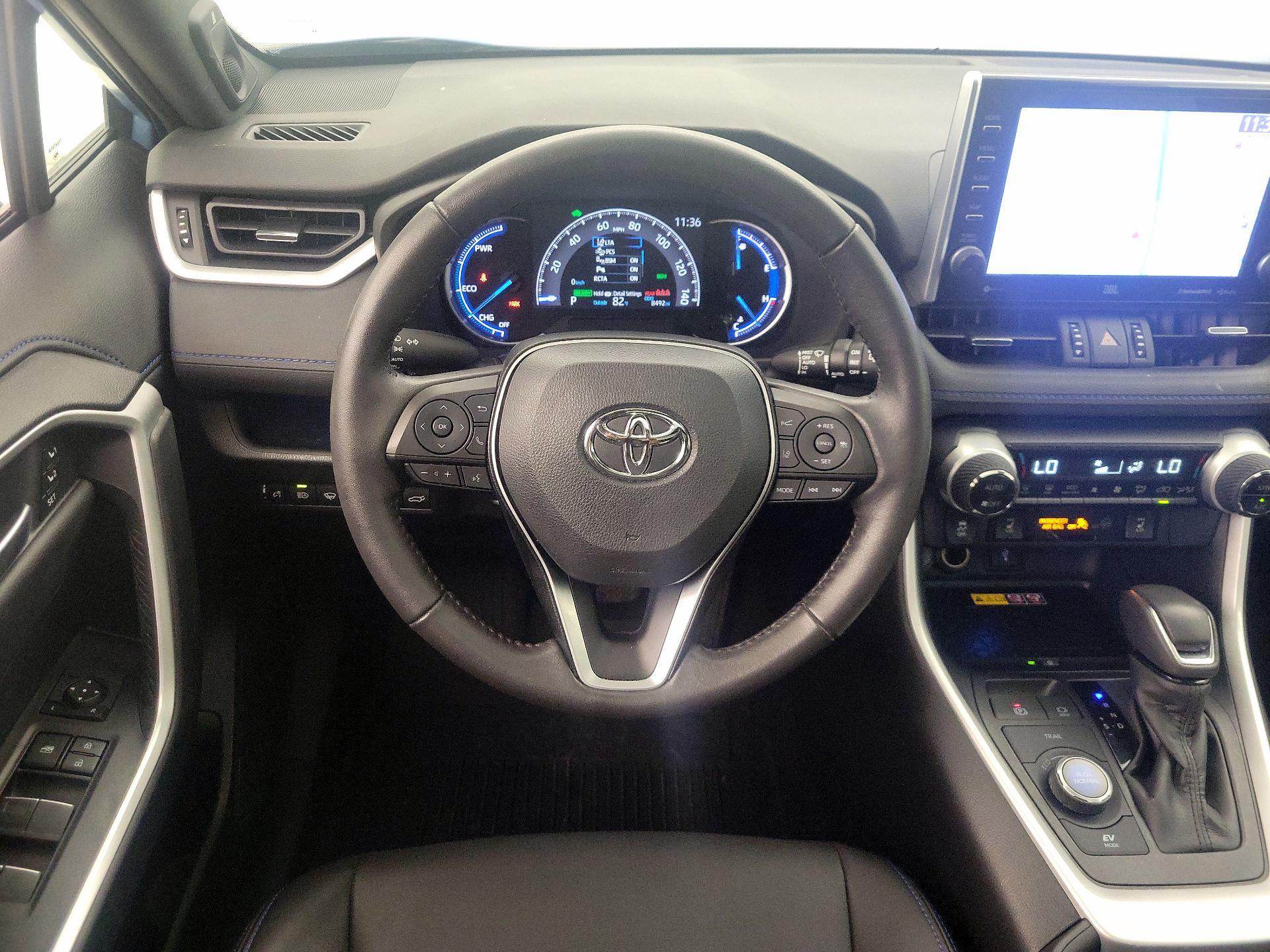 Thumbnail: 2022 Toyota RAV4 - 10