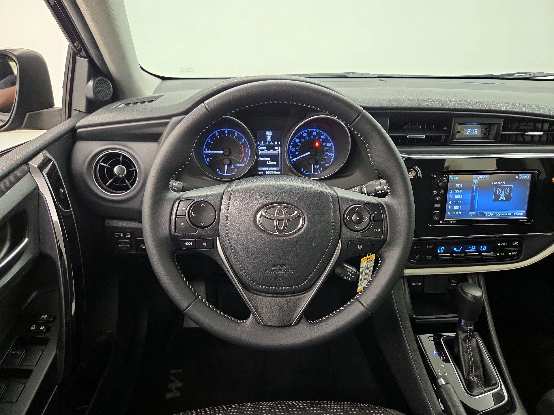 Thumbnail: 2017 Toyota Corolla iM - 10