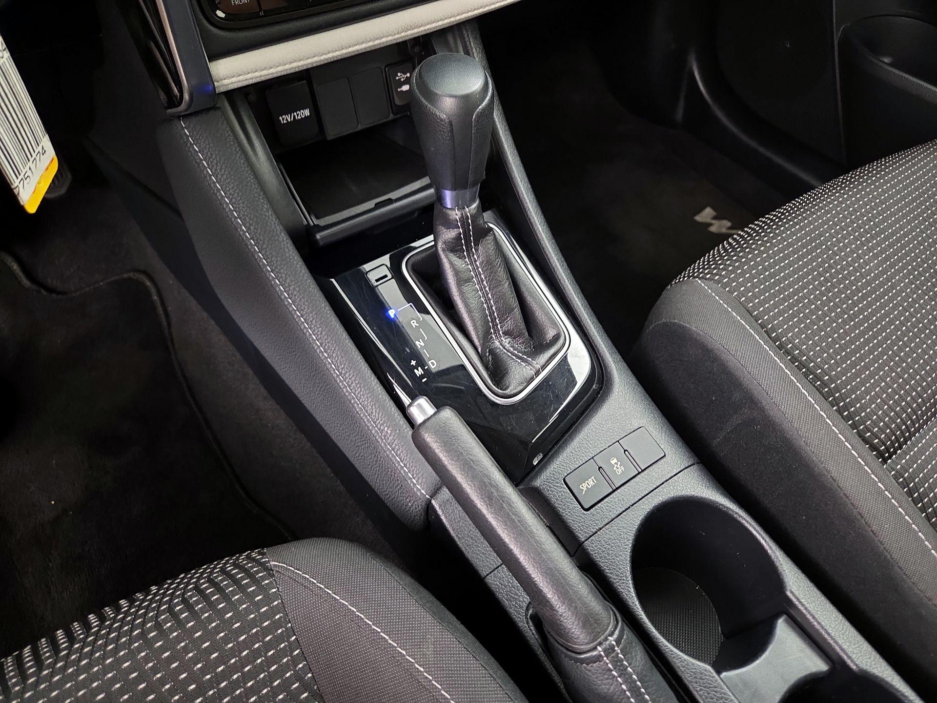 Thumbnail: 2017 Toyota Corolla iM - 17