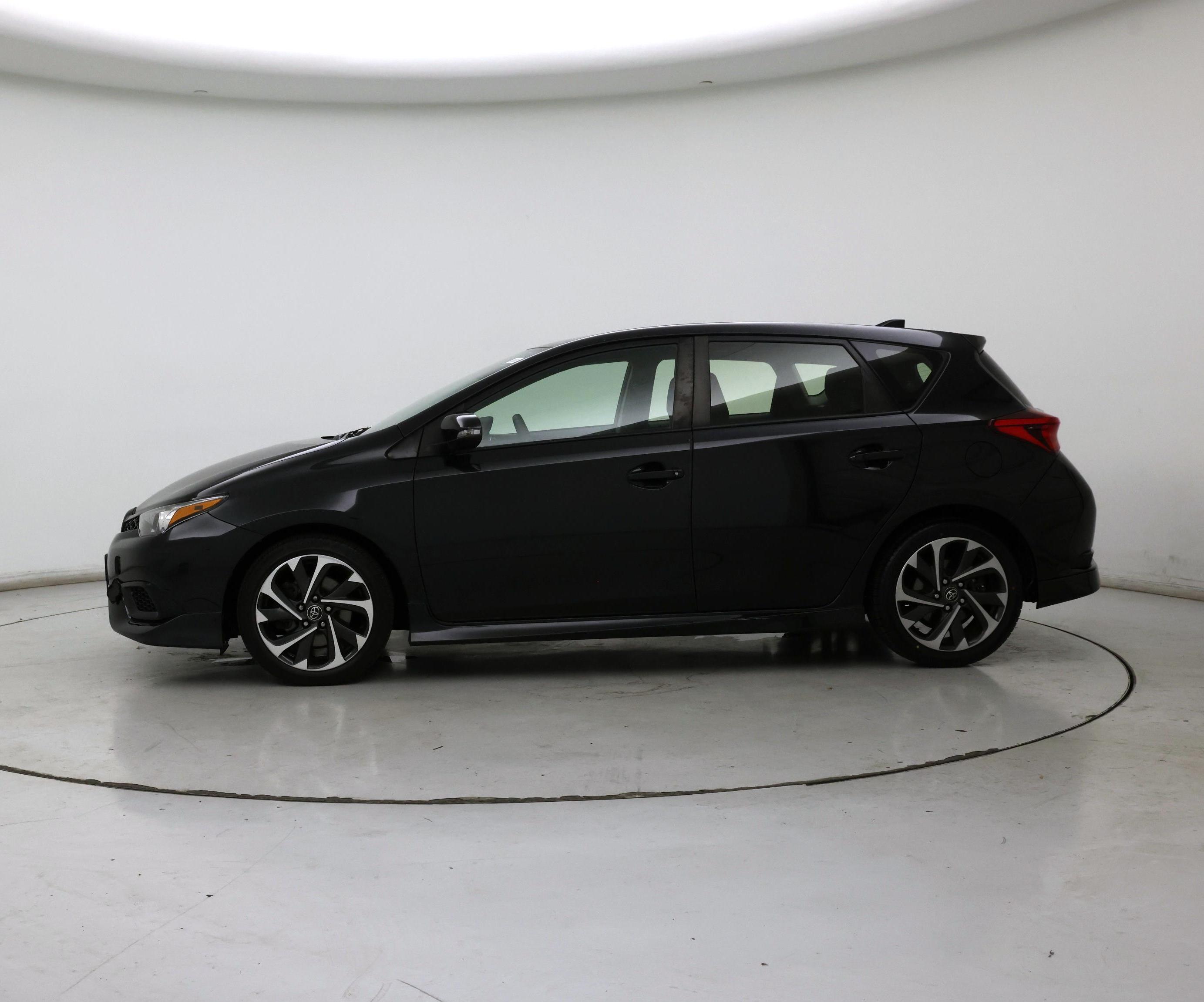 Thumbnail: 2017 Toyota Corolla iM - 3