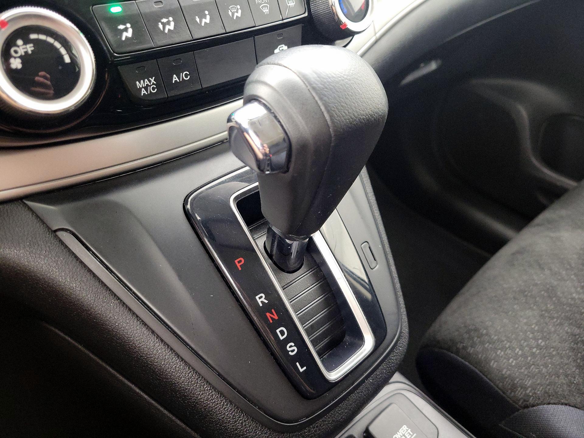 Thumbnail: 2016 Honda CR-V - 17