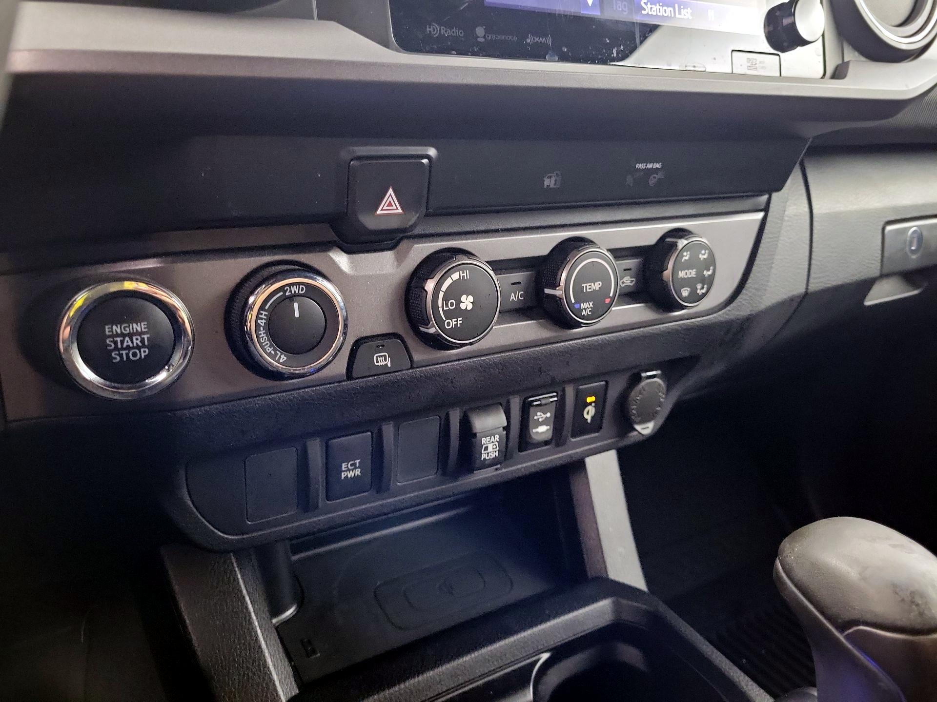 Thumbnail: 2019 Toyota Tacoma - 17