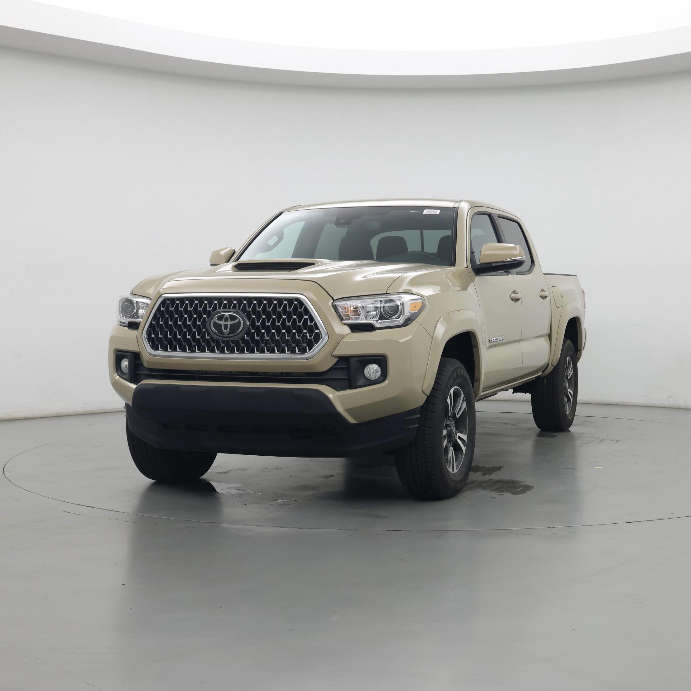 Thumbnail: 2019 Toyota Tacoma - 4
