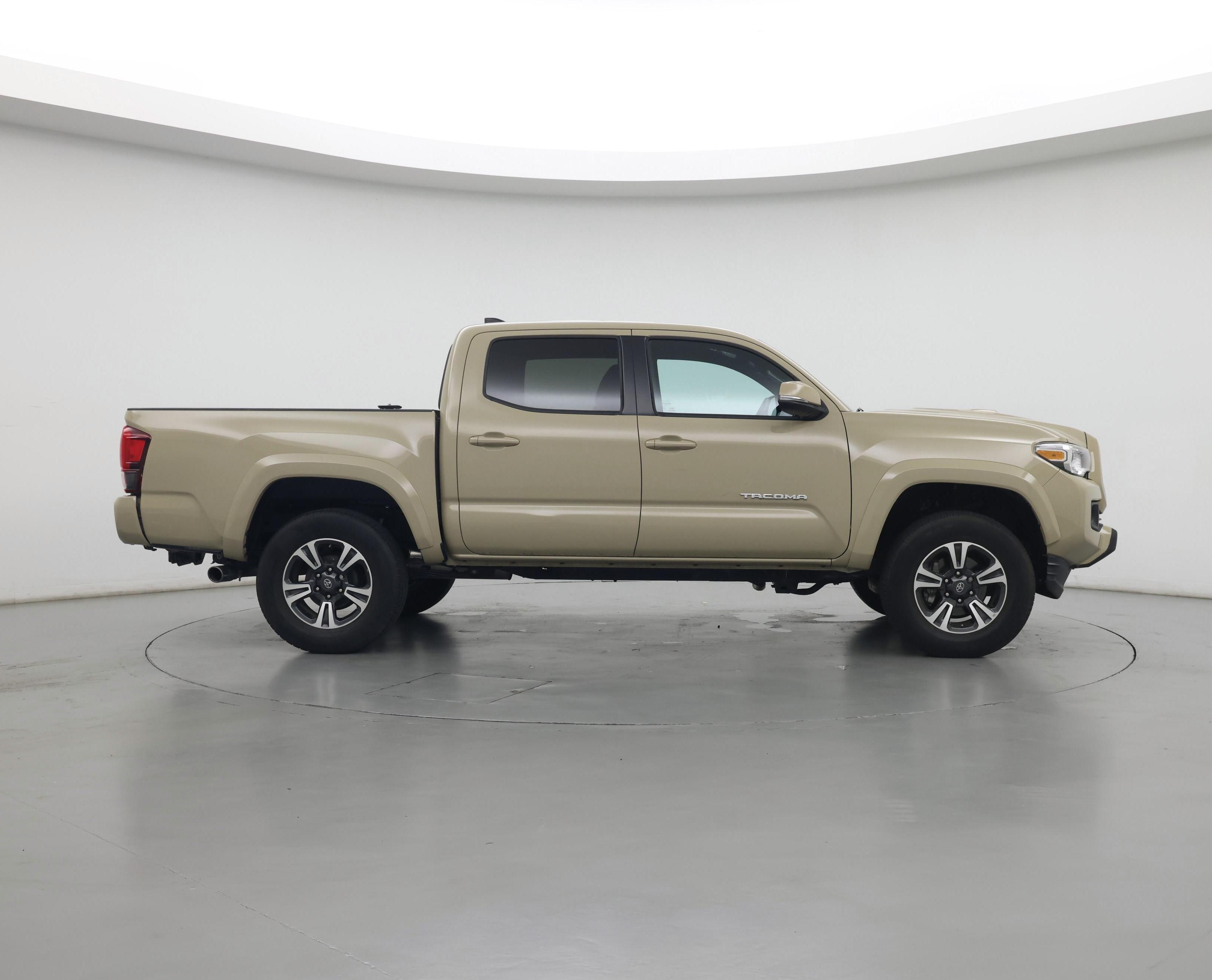 Thumbnail: 2019 Toyota Tacoma - 7