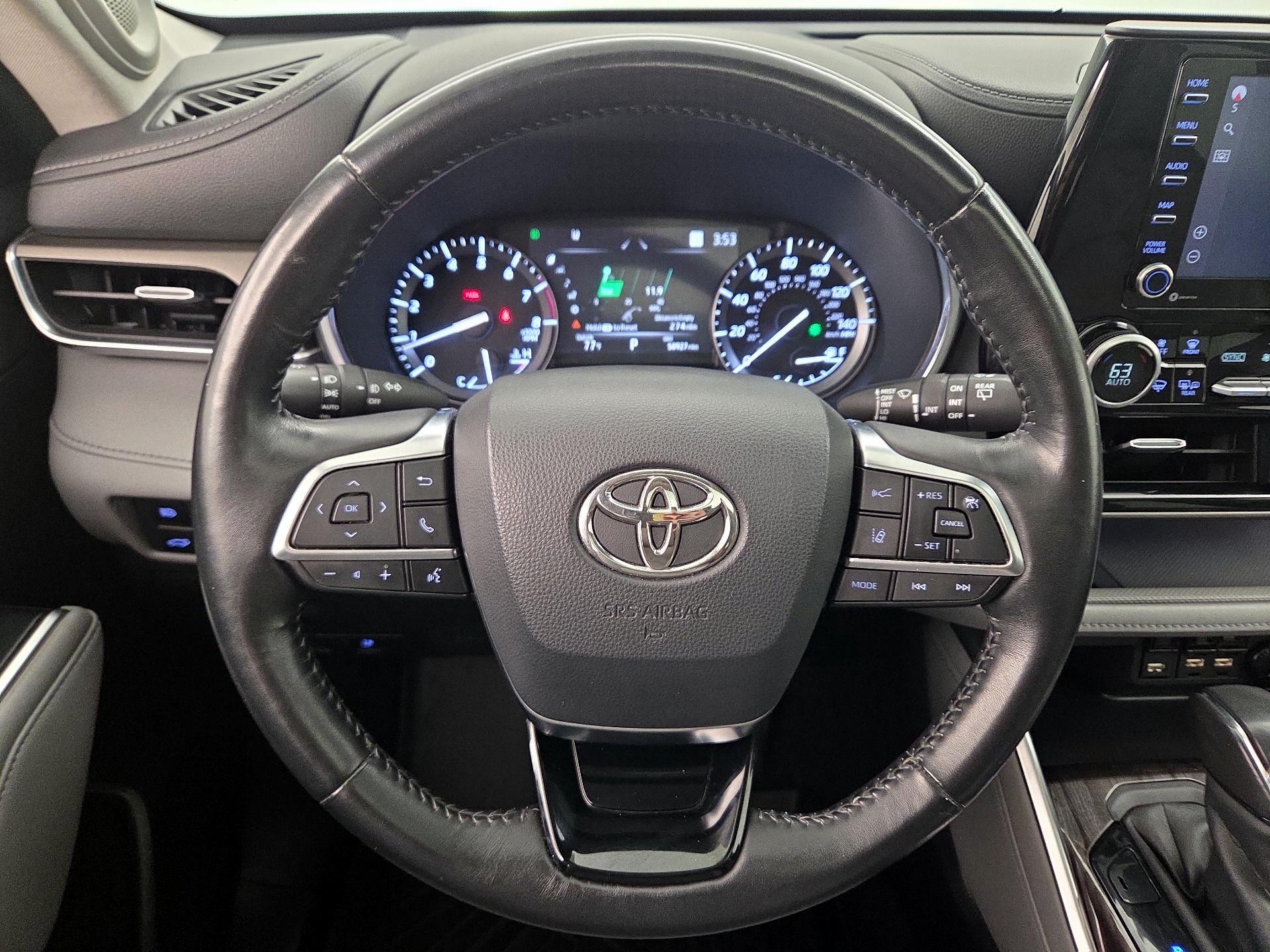 Thumbnail: 2020 Toyota Highlander - 10