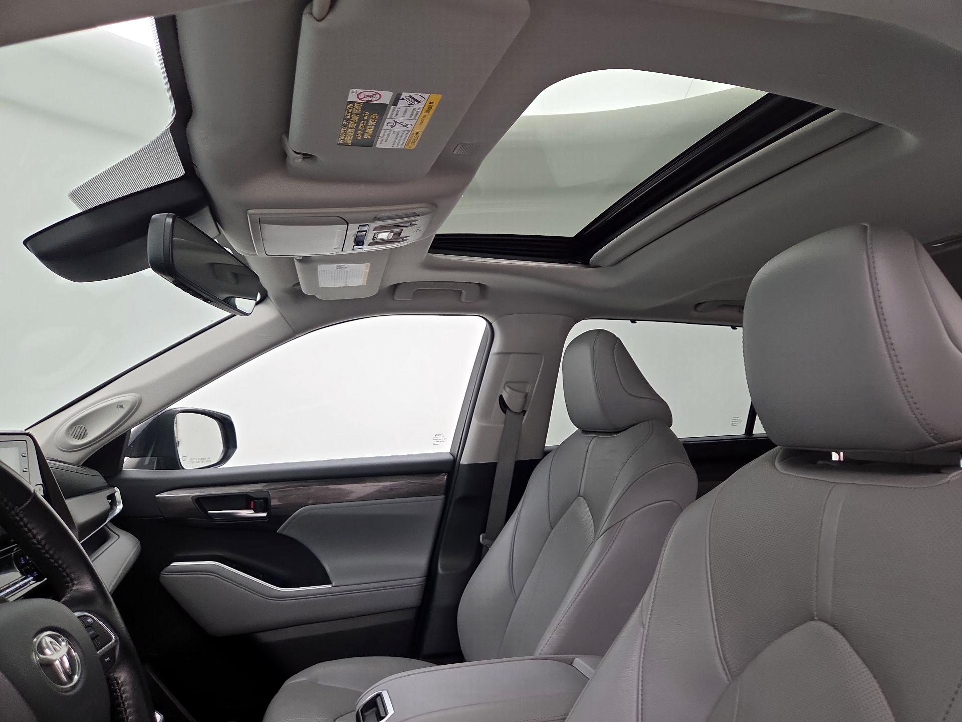Thumbnail: 2020 Toyota Highlander - 20