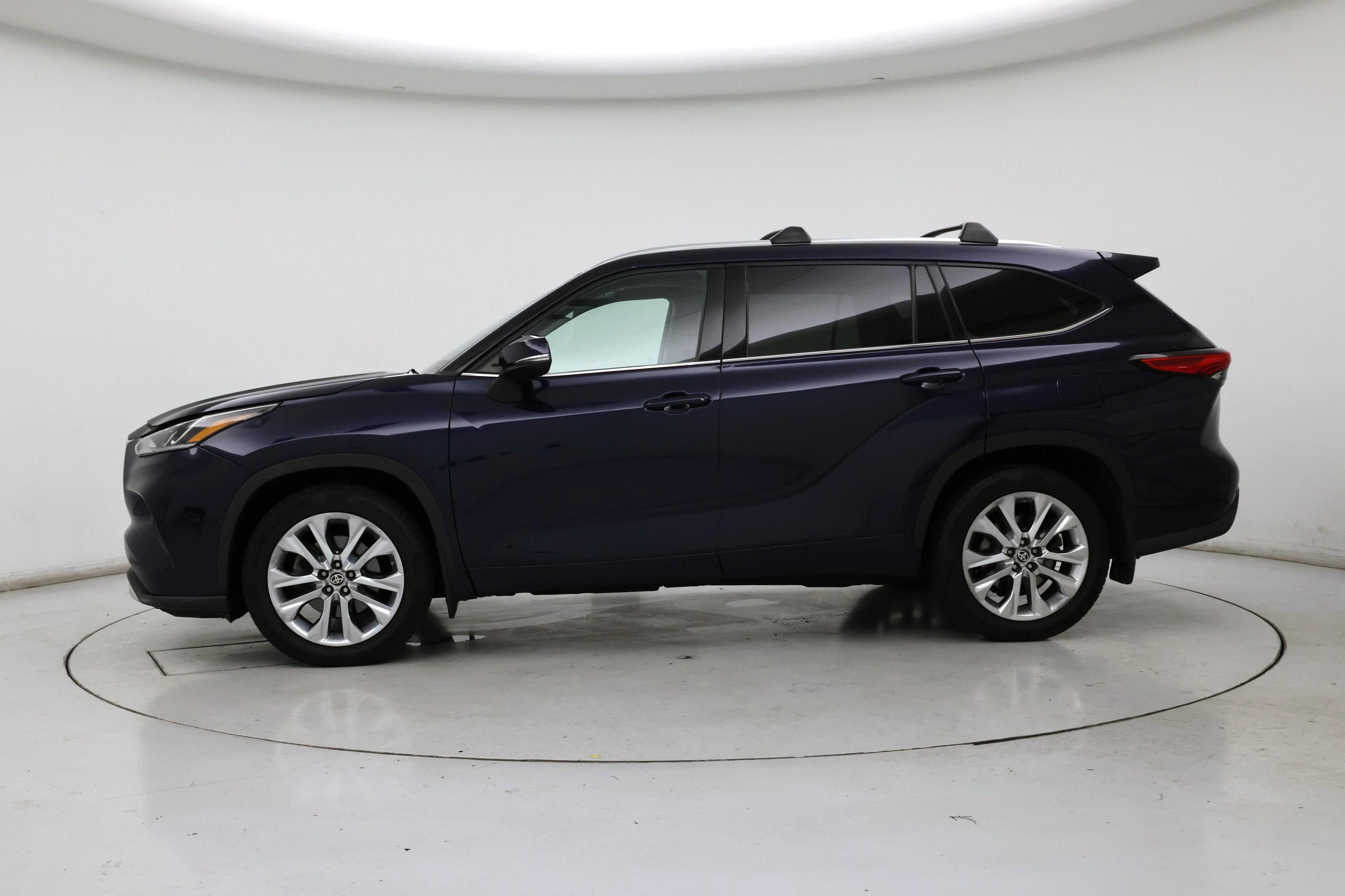 Thumbnail: 2020 Toyota Highlander - 3