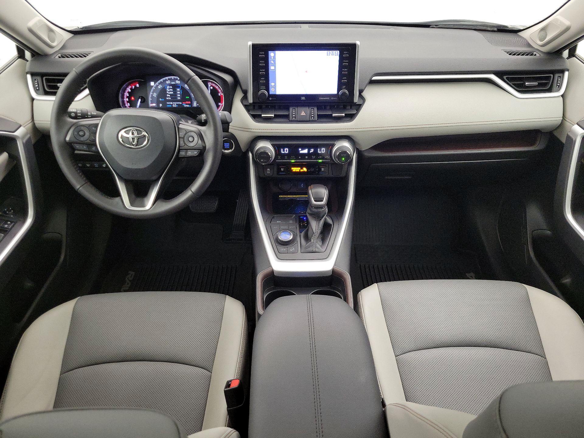 Thumbnail: 2021 Toyota RAV4 - 9