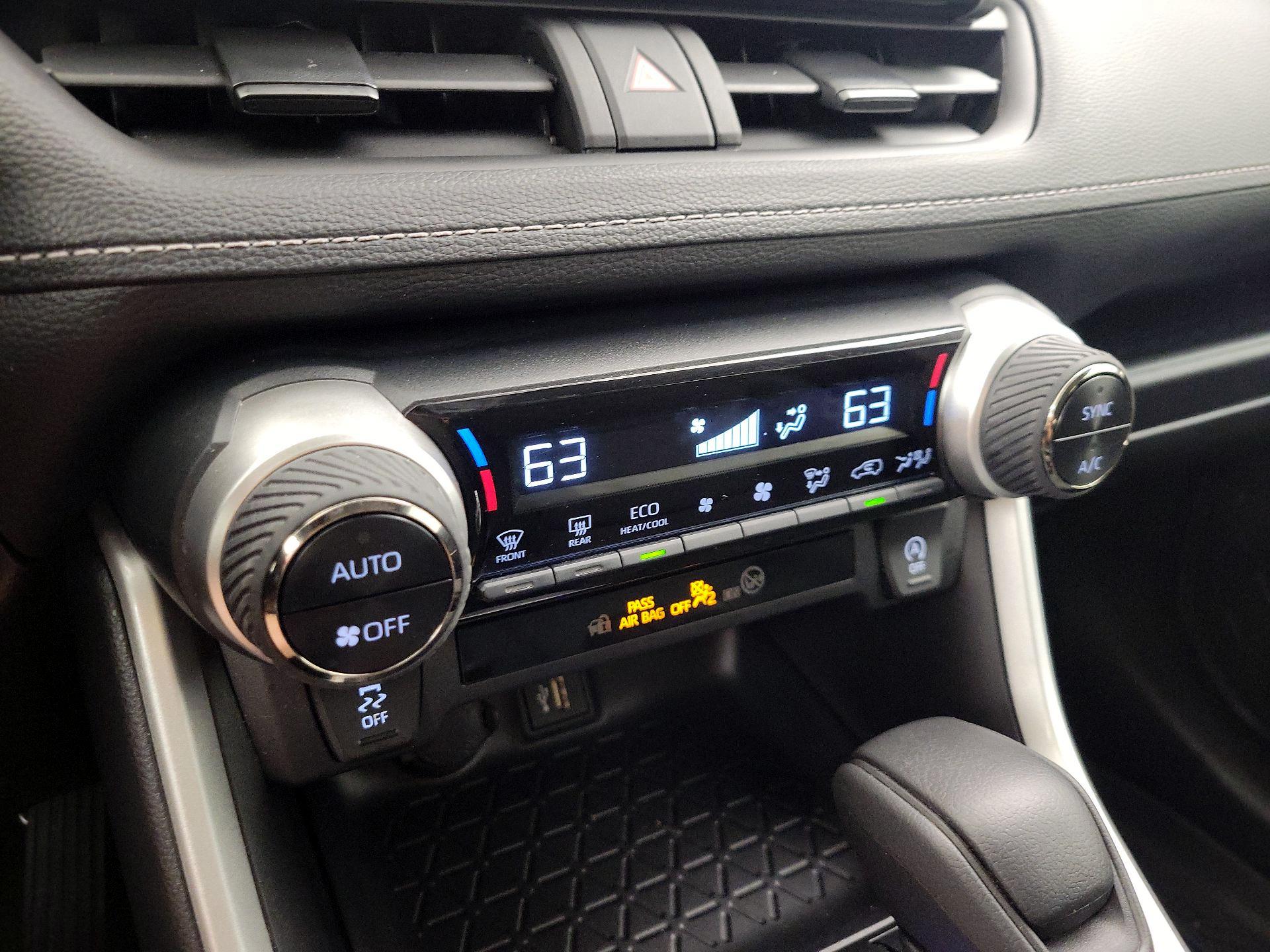 Thumbnail: 2024 Toyota RAV4 - 16