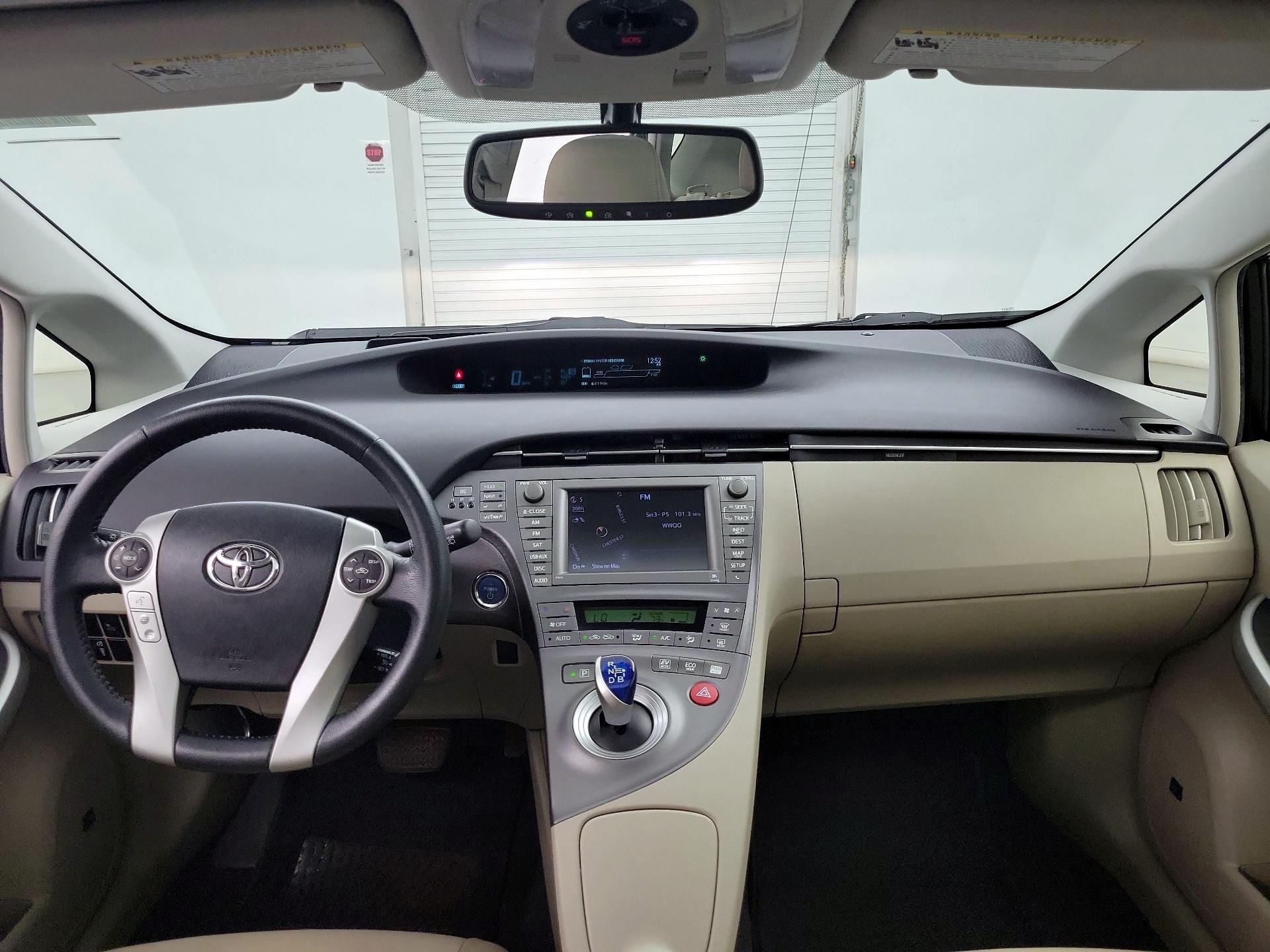 Thumbnail: 2014 Toyota Prius - 9