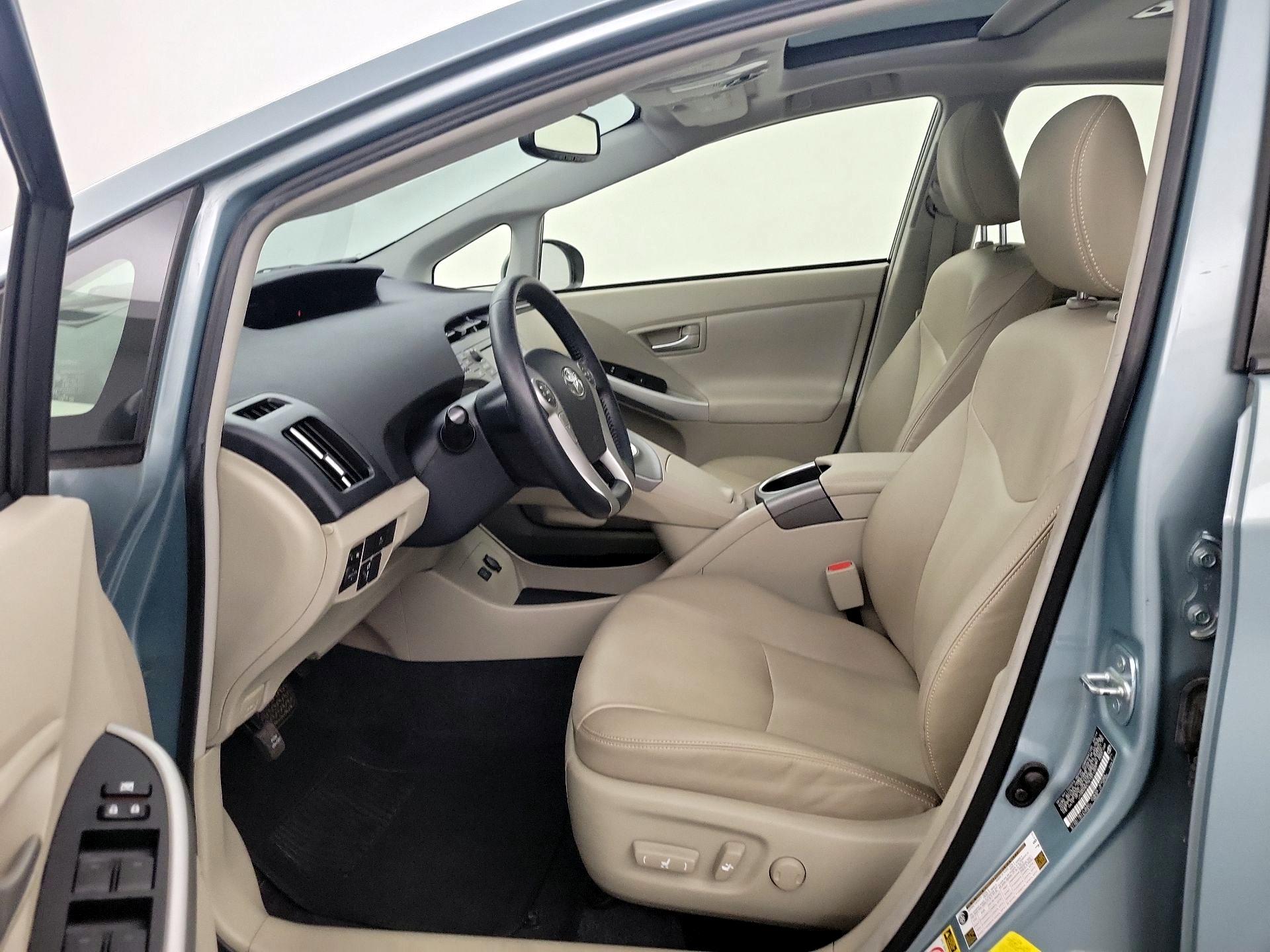 Thumbnail: 2014 Toyota Prius - 11