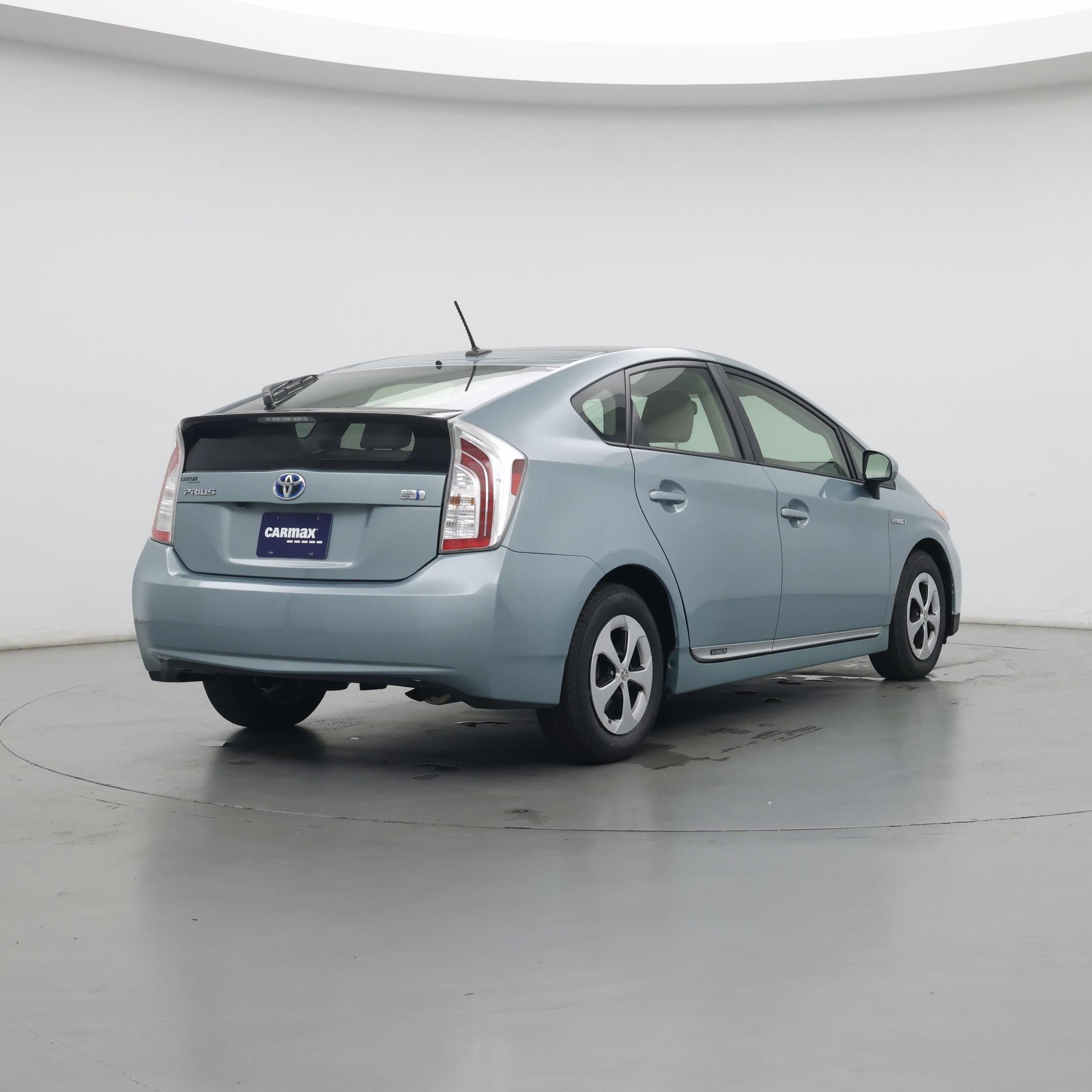 Thumbnail: 2014 Toyota Prius - 8
