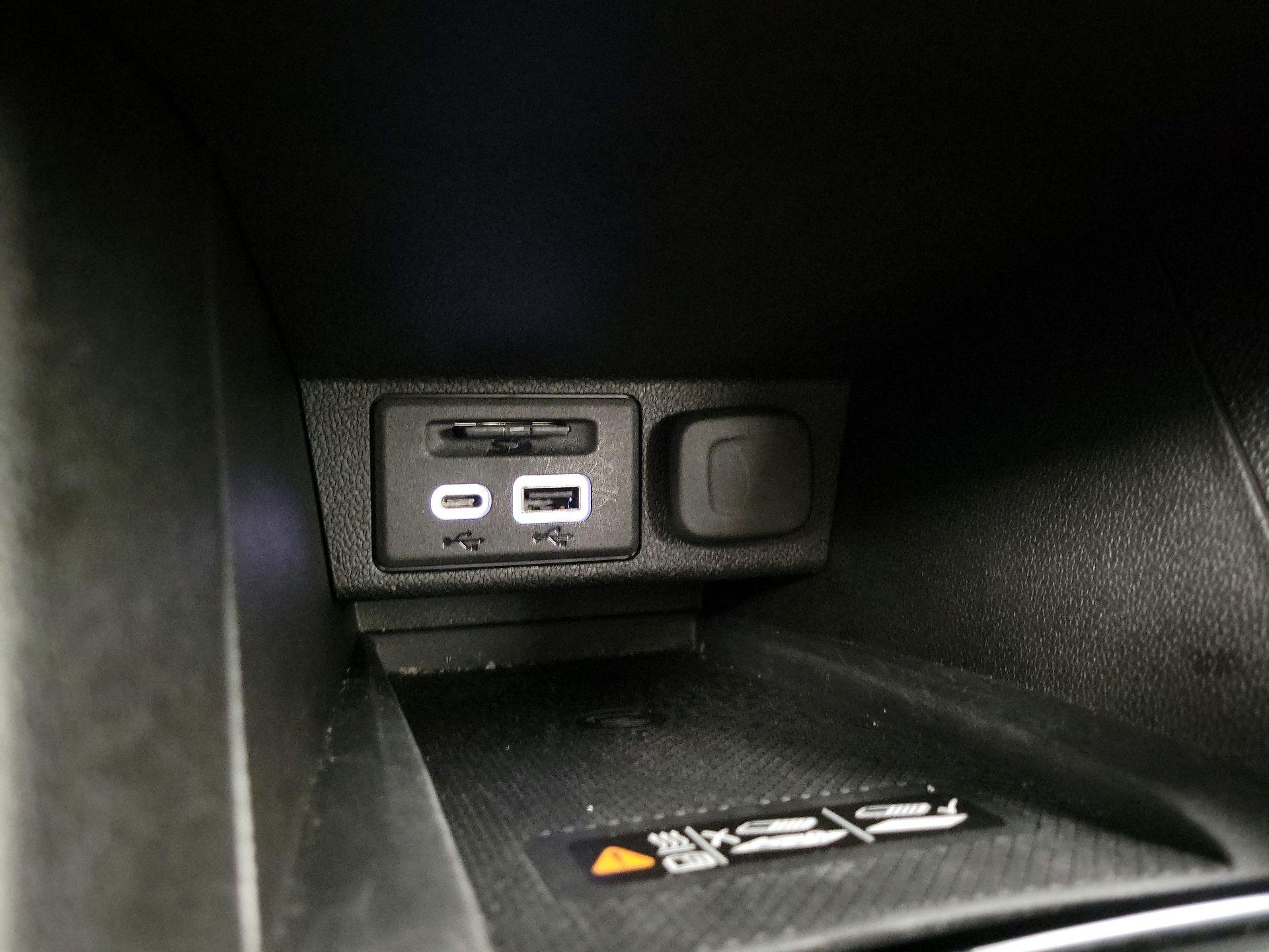 Thumbnail: 2023 Chevrolet Bolt EUV - 18