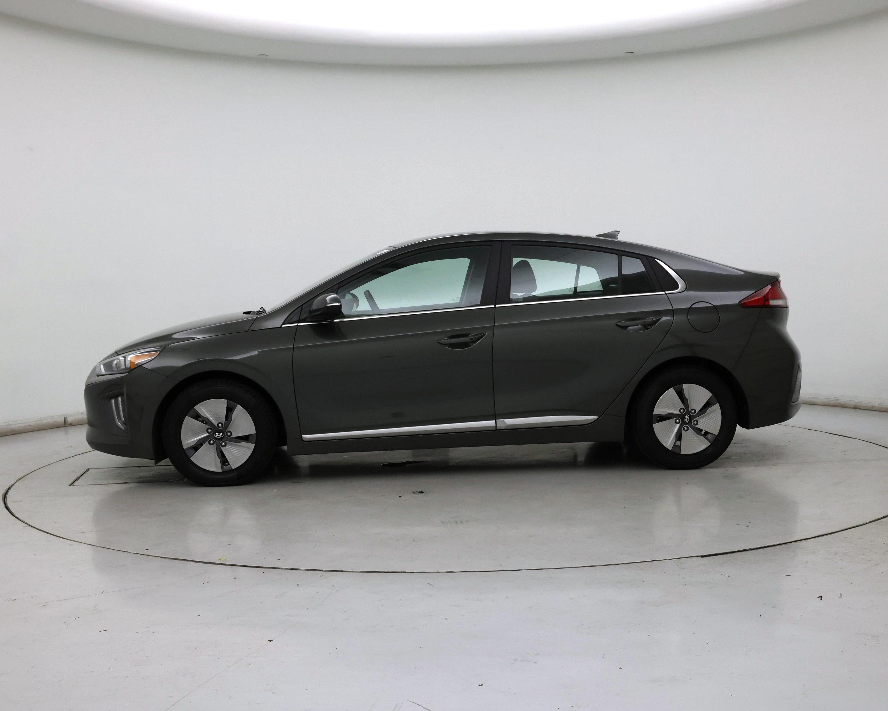 Thumbnail: 2022 Hyundai Ioniq - 3