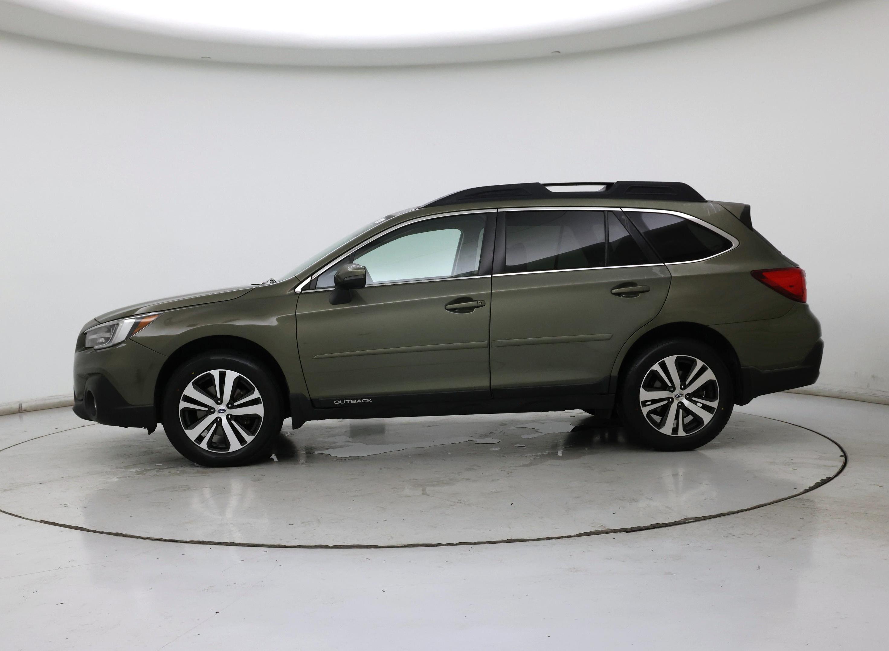 Thumbnail: 2019 Subaru Outback - 3