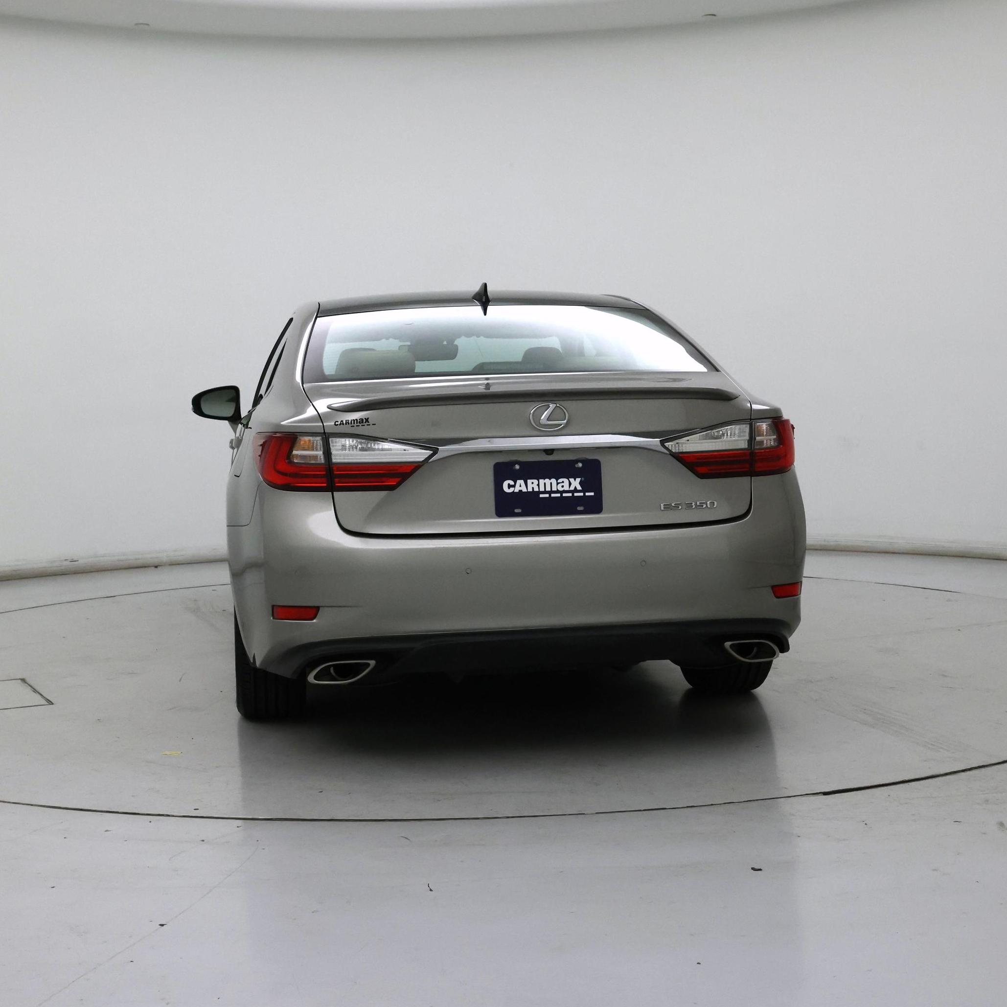 Thumbnail: 2017 Lexus ES - 6
