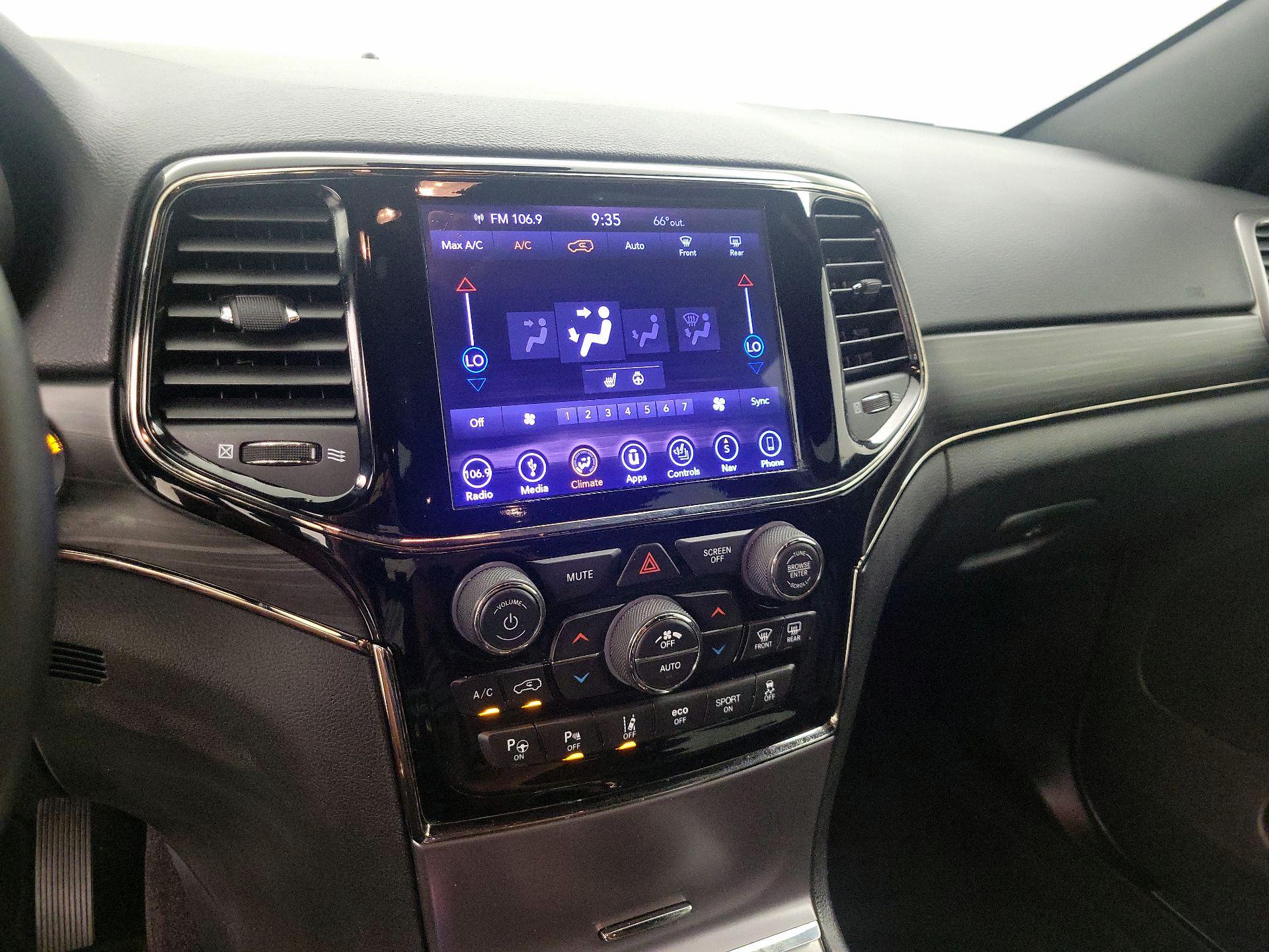 Thumbnail: 2019 Jeep Grand Cherokee - 17