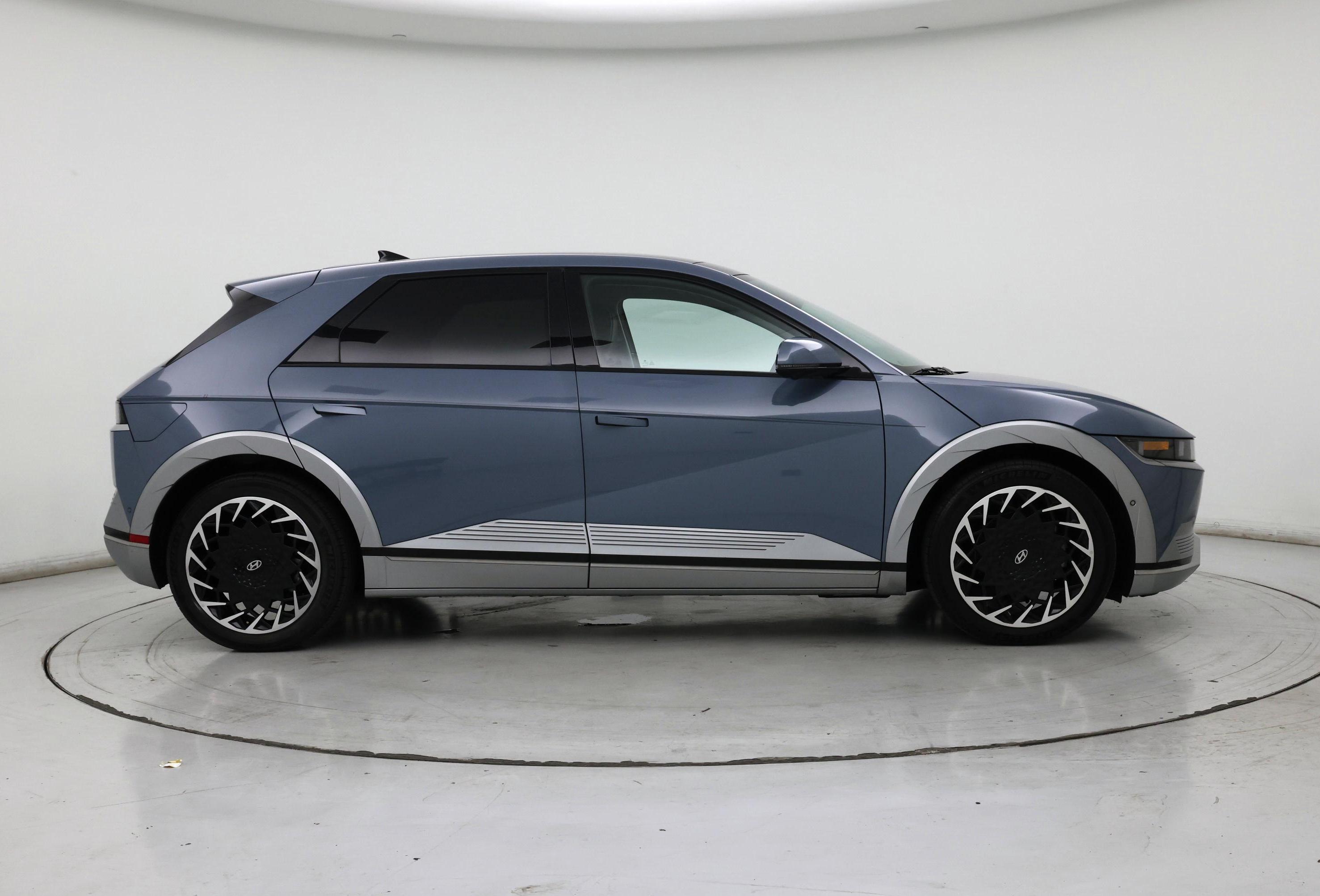 Thumbnail: 2022 Hyundai Ioniq 5 - 7