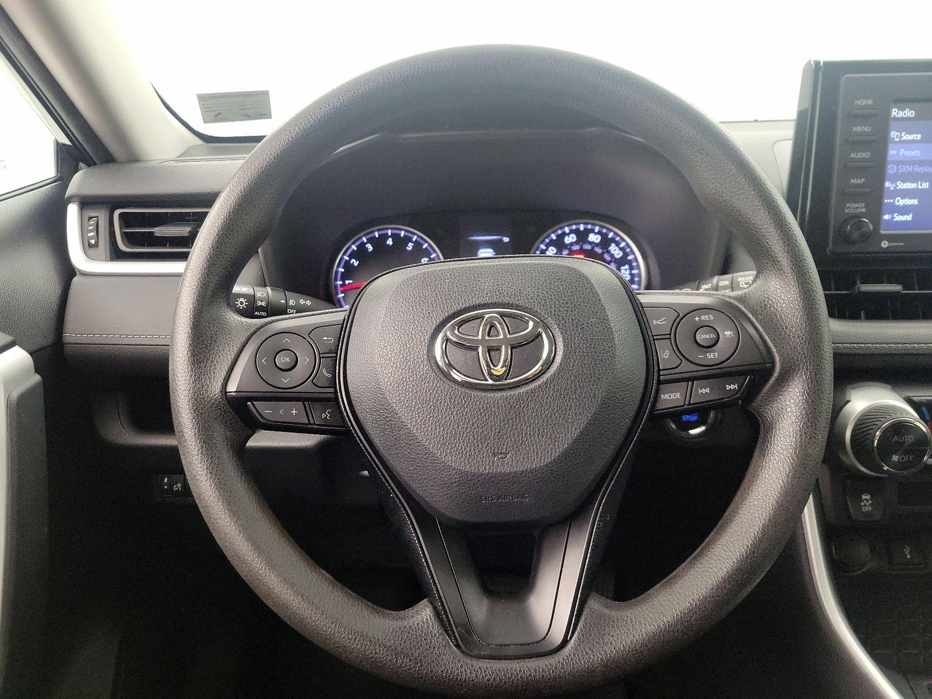 Thumbnail: 2021 Toyota RAV4 - 10
