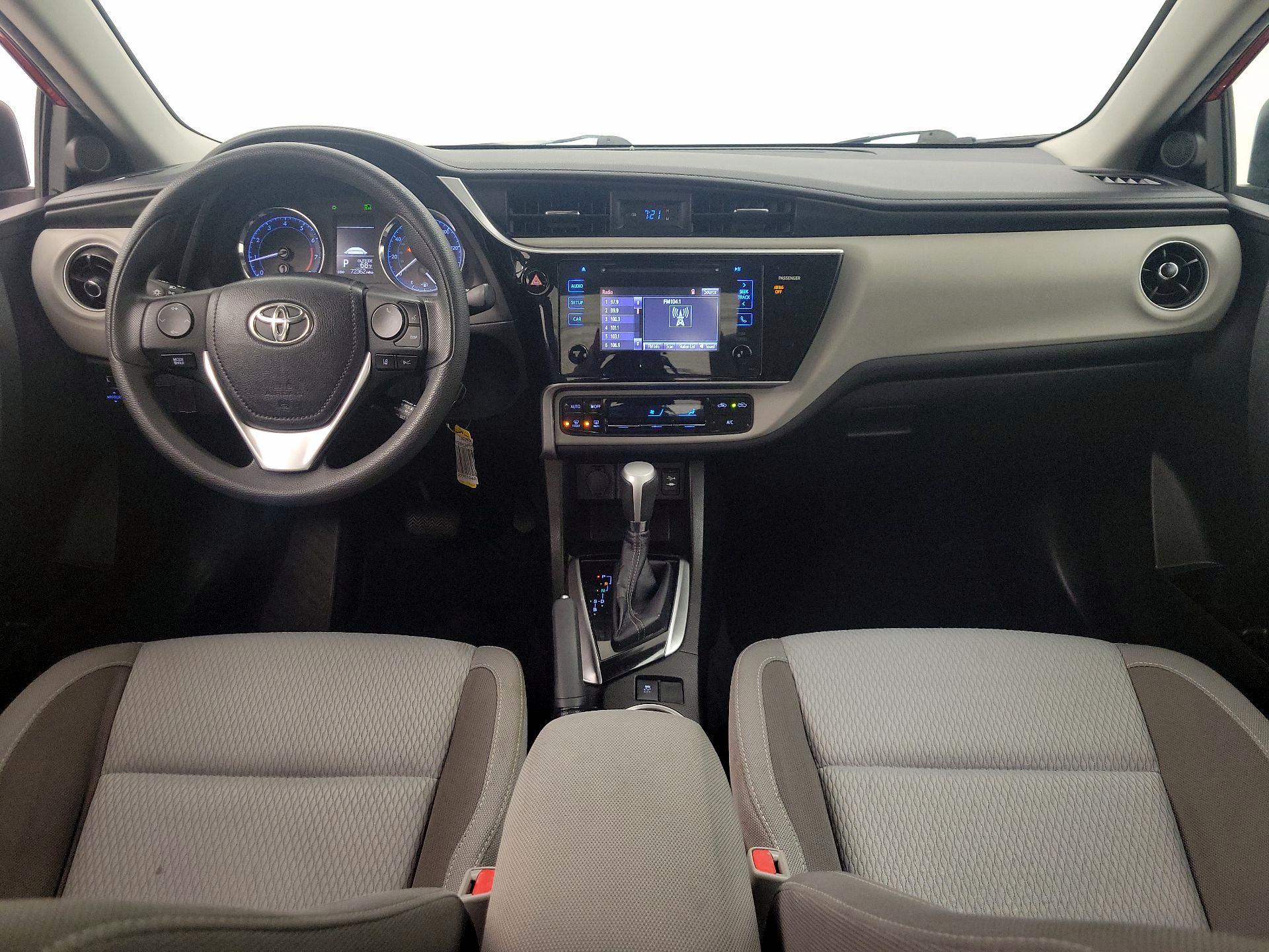Thumbnail: 2017 Toyota Corolla - 9