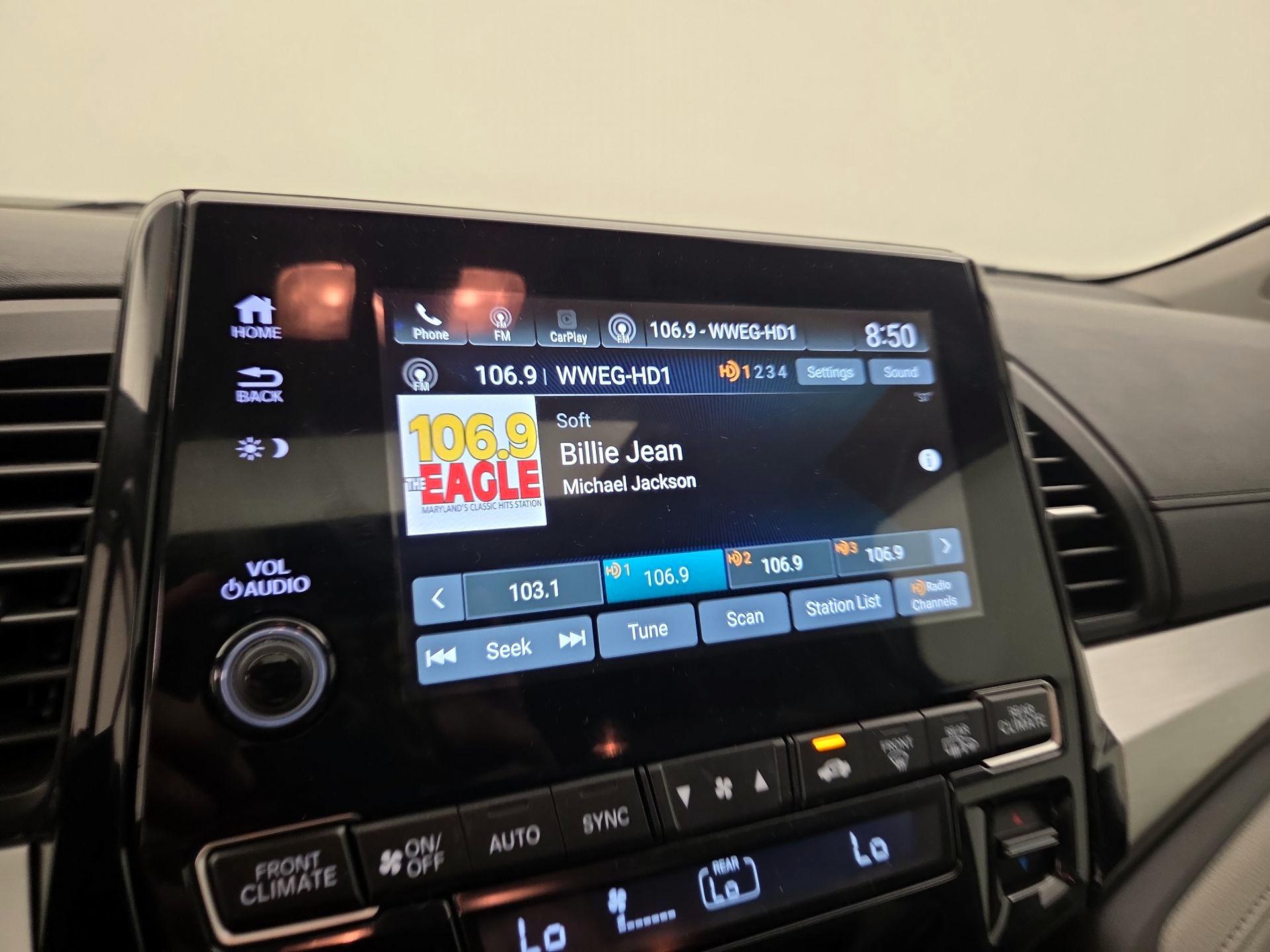 Thumbnail: 2019 Honda Odyssey - 15
