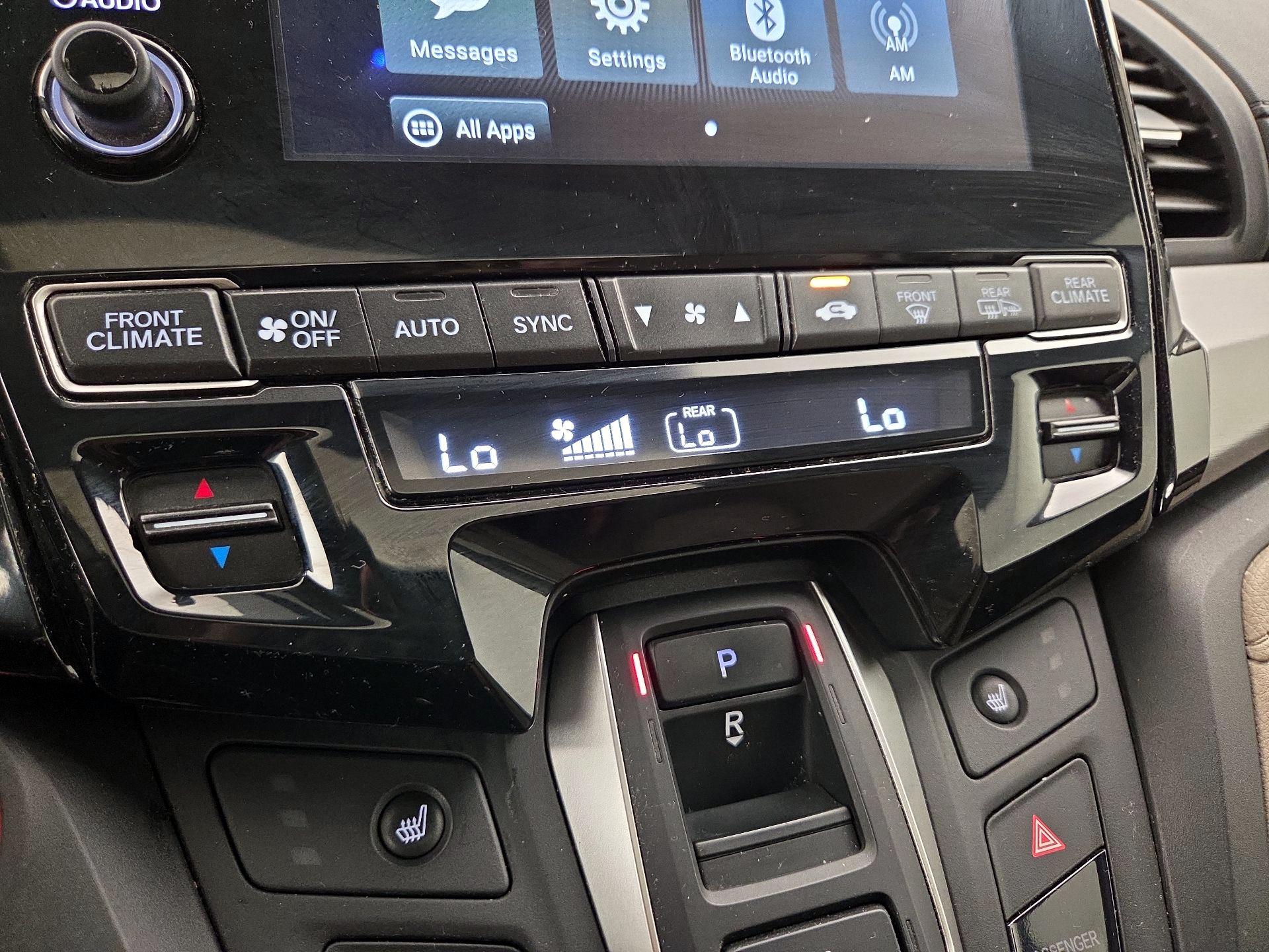 Thumbnail: 2019 Honda Odyssey - 16