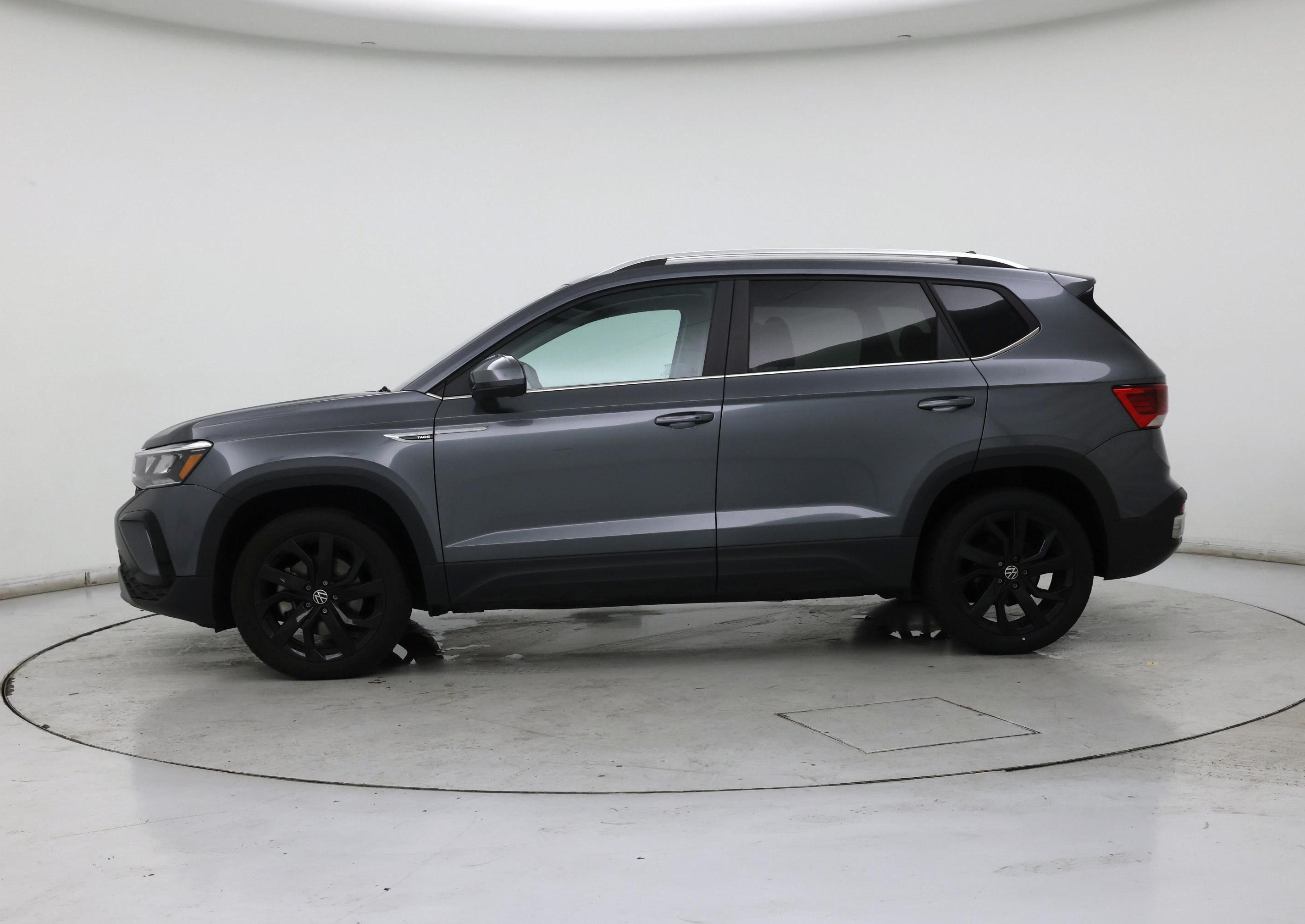 Thumbnail: 2023 Volkswagen Taos - 3