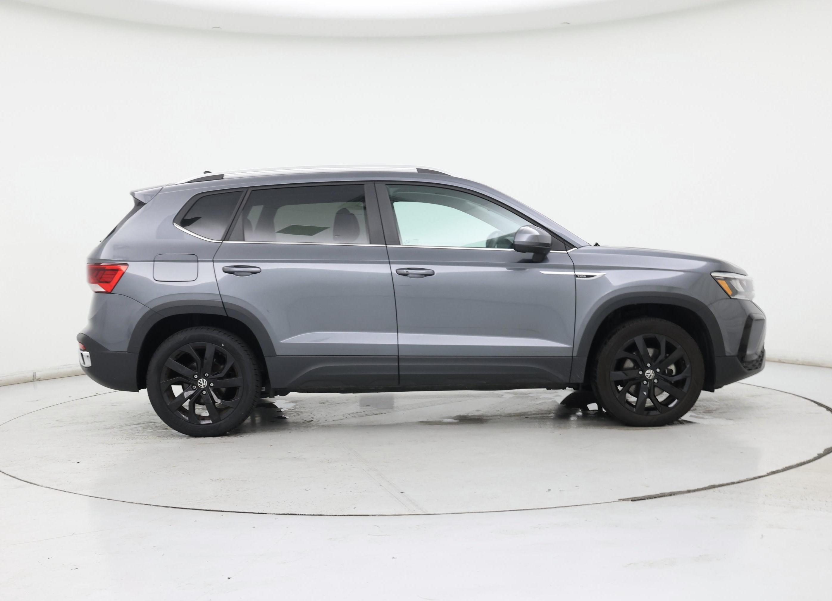 Thumbnail: 2023 Volkswagen Taos - 7