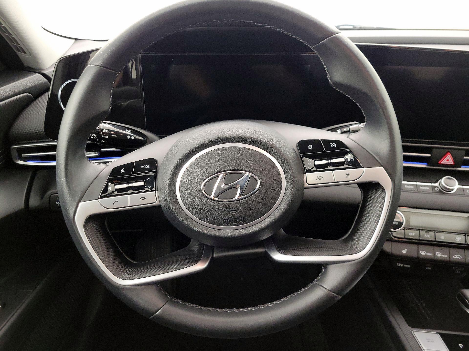Thumbnail: 2021 Hyundai Elantra - 10