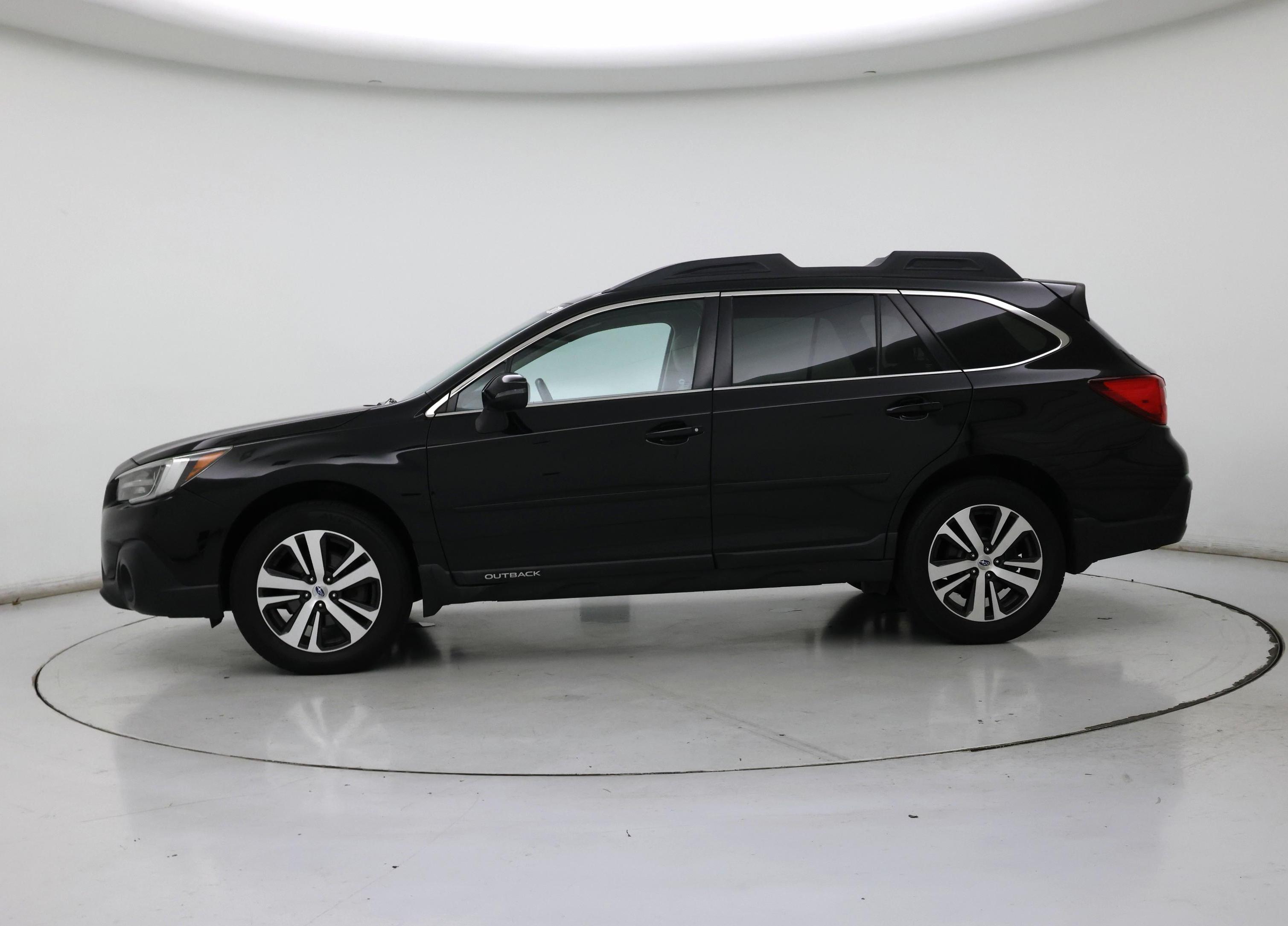 Thumbnail: 2018 Subaru Outback - 3