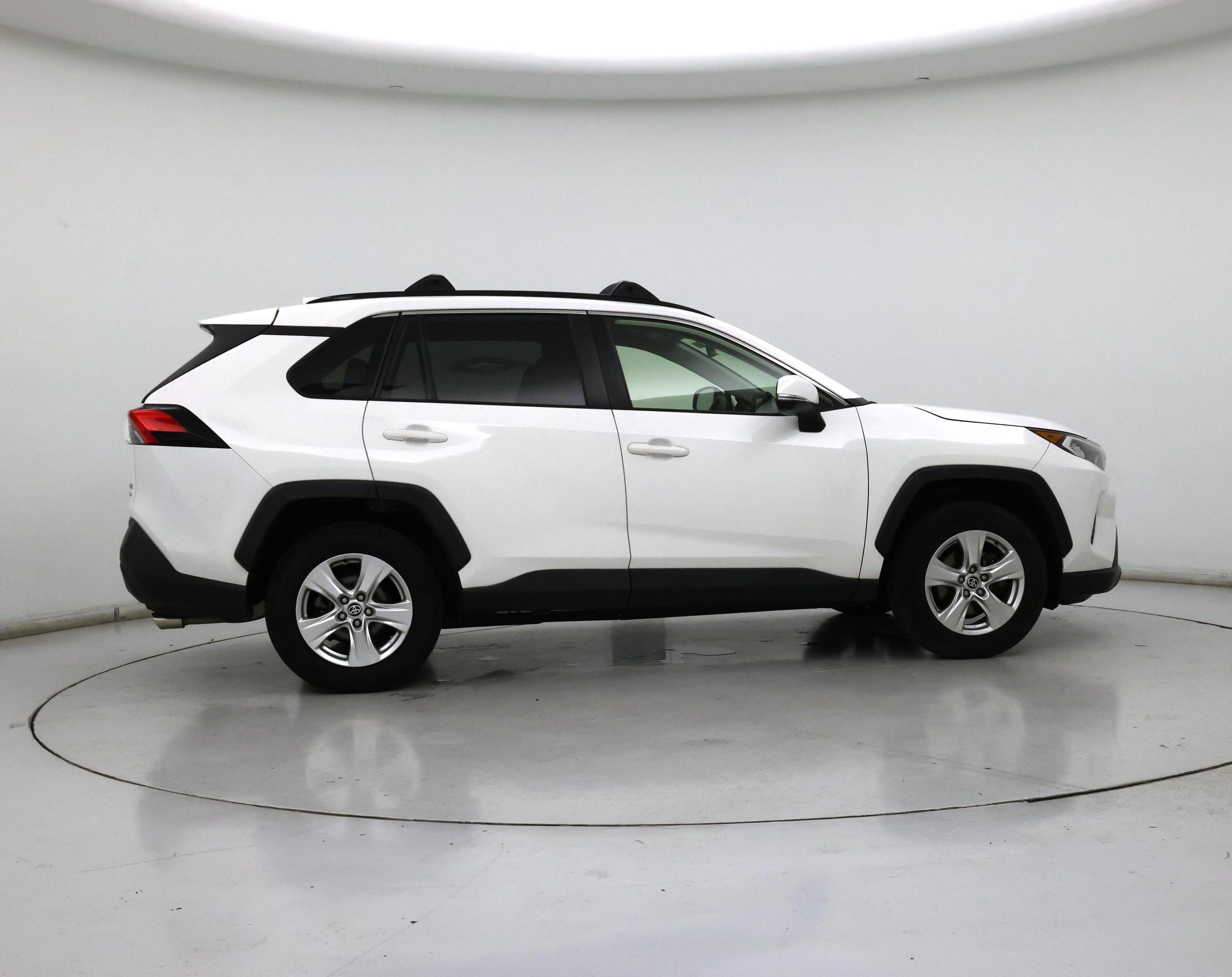 Thumbnail: 2020 Toyota RAV4 - 7
