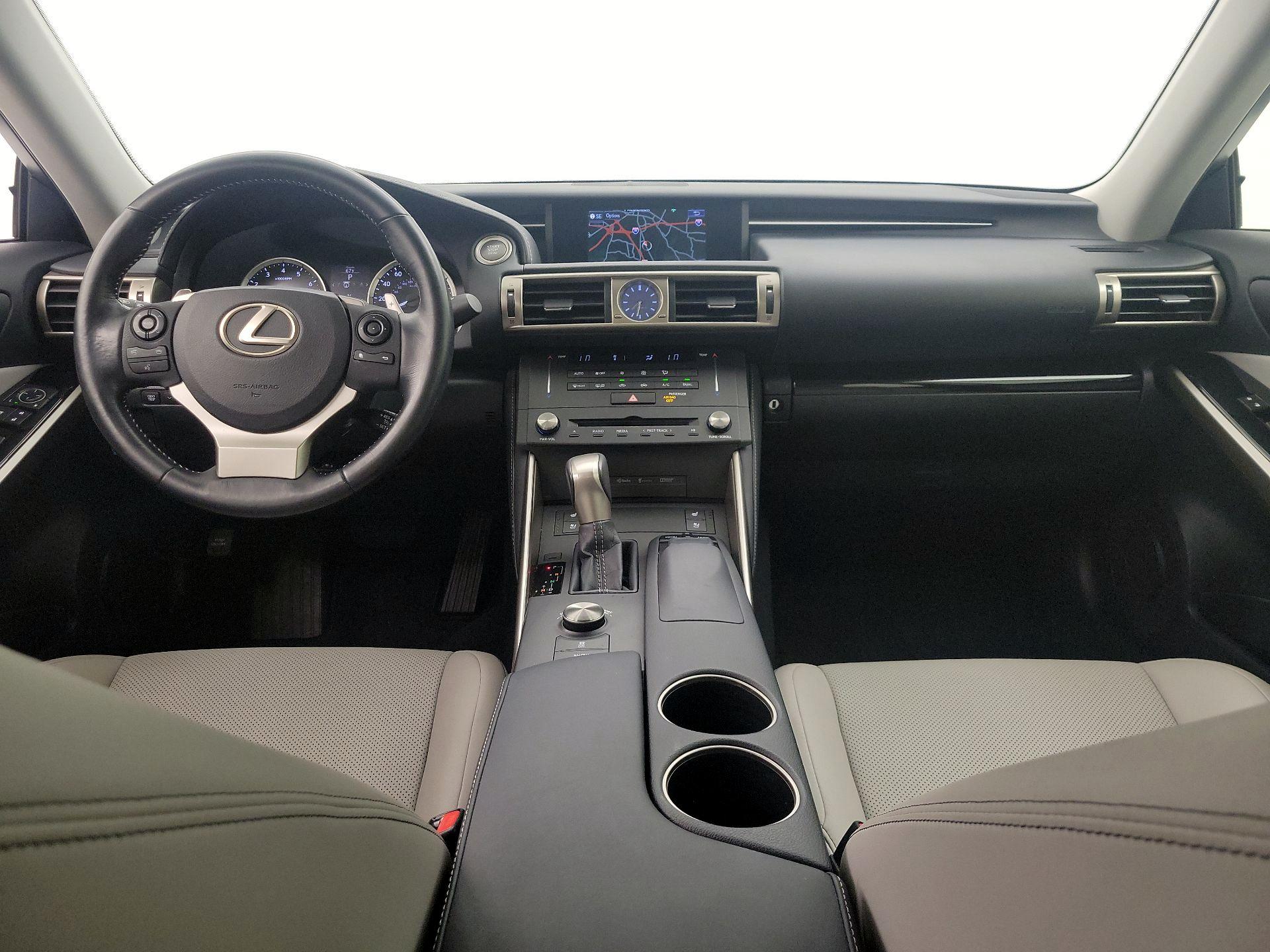 Thumbnail: 2015 Lexus IS - 9