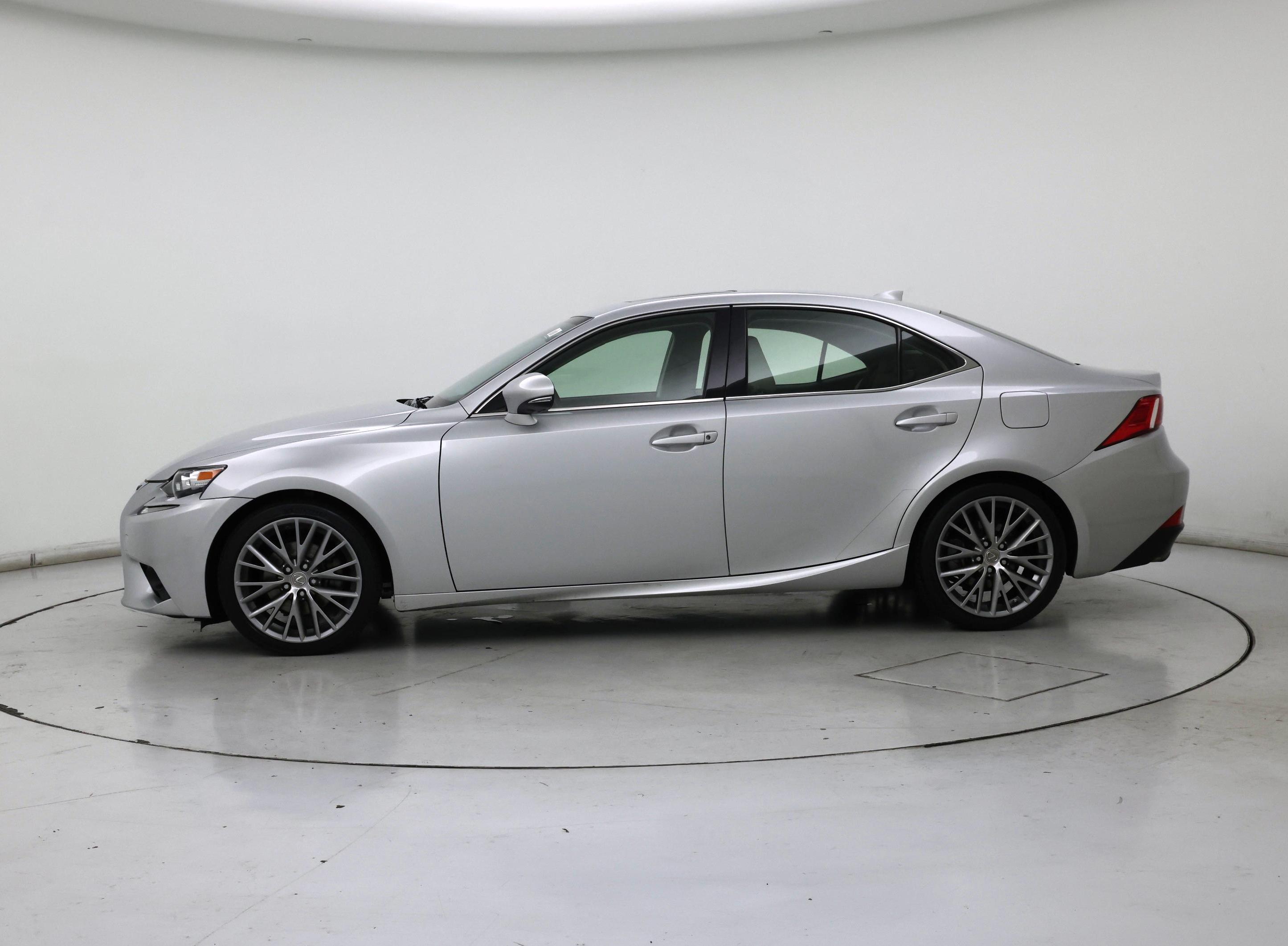 Thumbnail: 2015 Lexus IS - 3