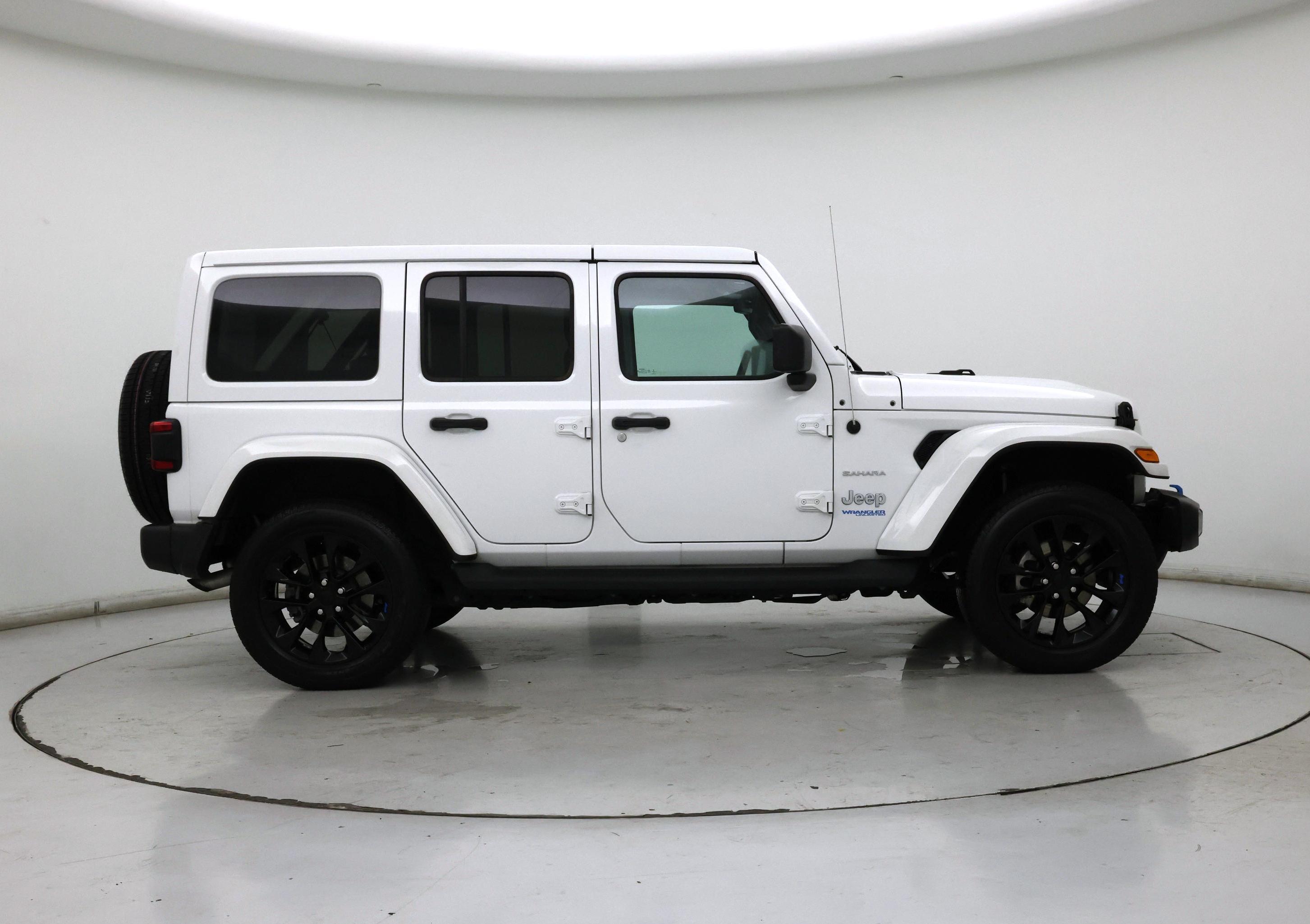 Thumbnail: 2022 Jeep Wrangler - 7