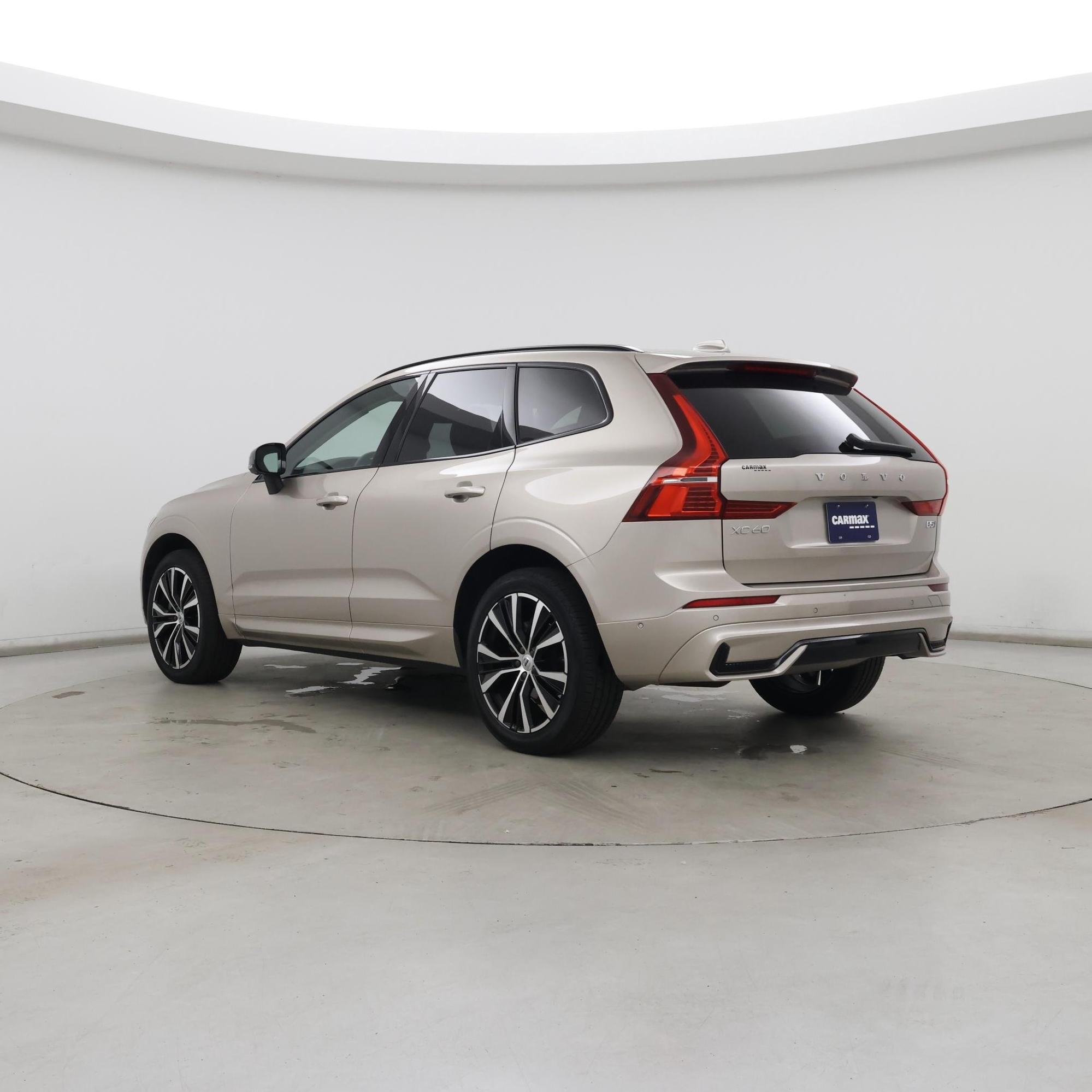 Thumbnail: 2023 Volvo XC60 - 2