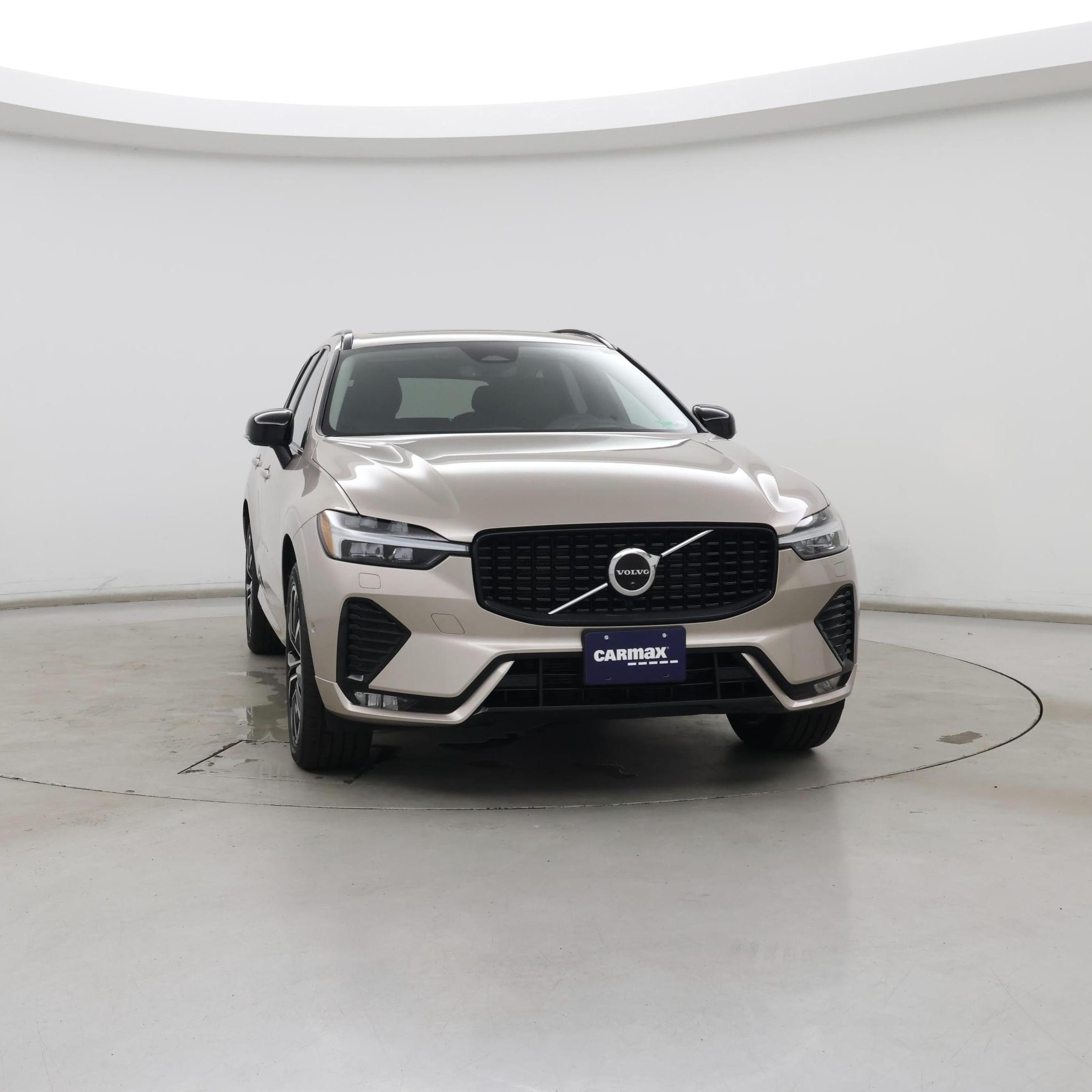 Thumbnail: 2023 Volvo XC60 - 5