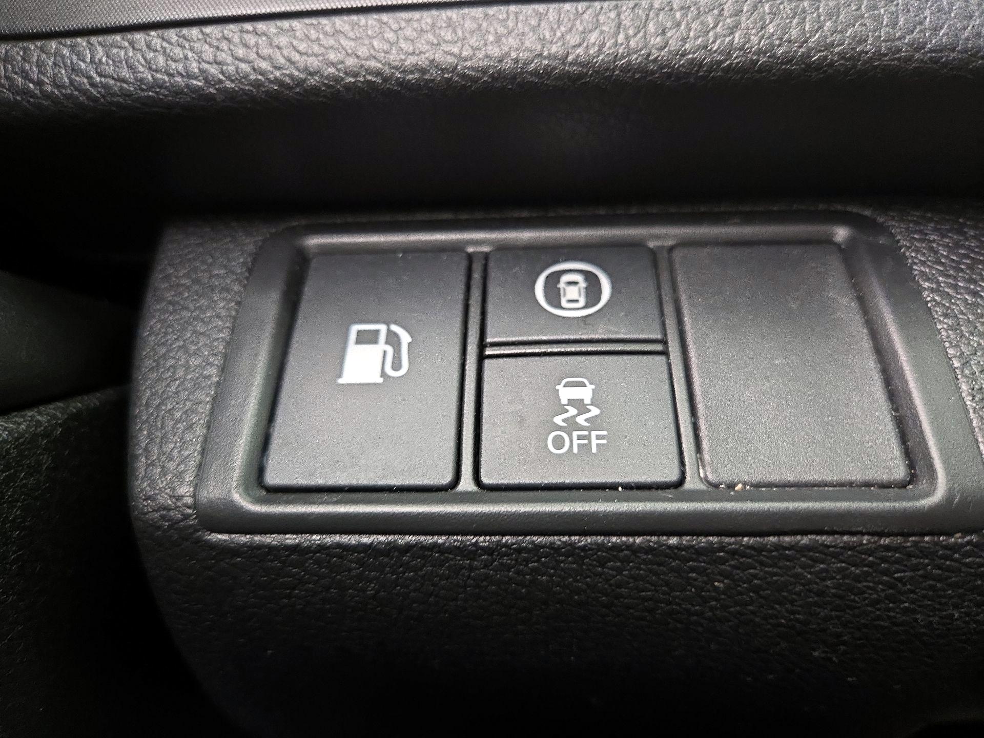 Thumbnail: 2019 Honda Insight - 13